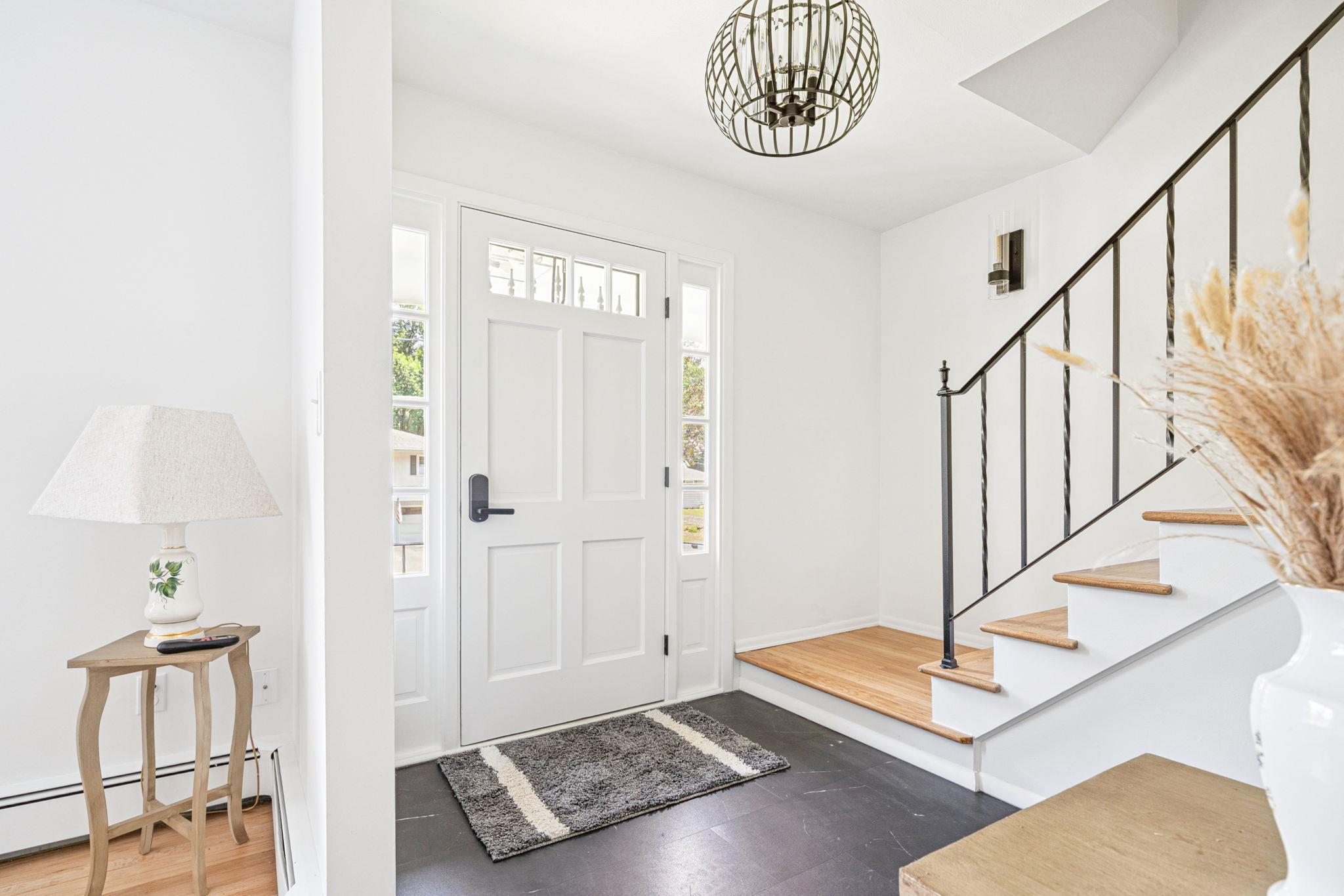 32 Redwood Road, Saugerties, NY 12477