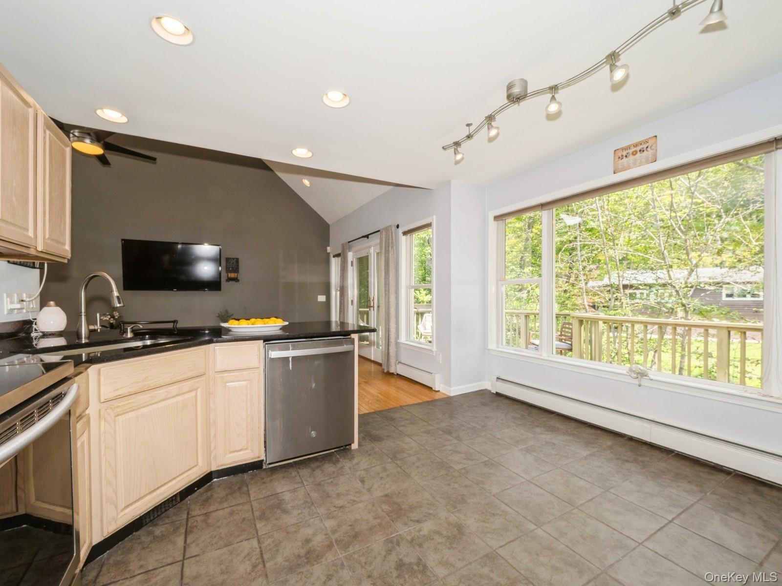 314 Dennytown Road, Putnam Valley, NY 10579