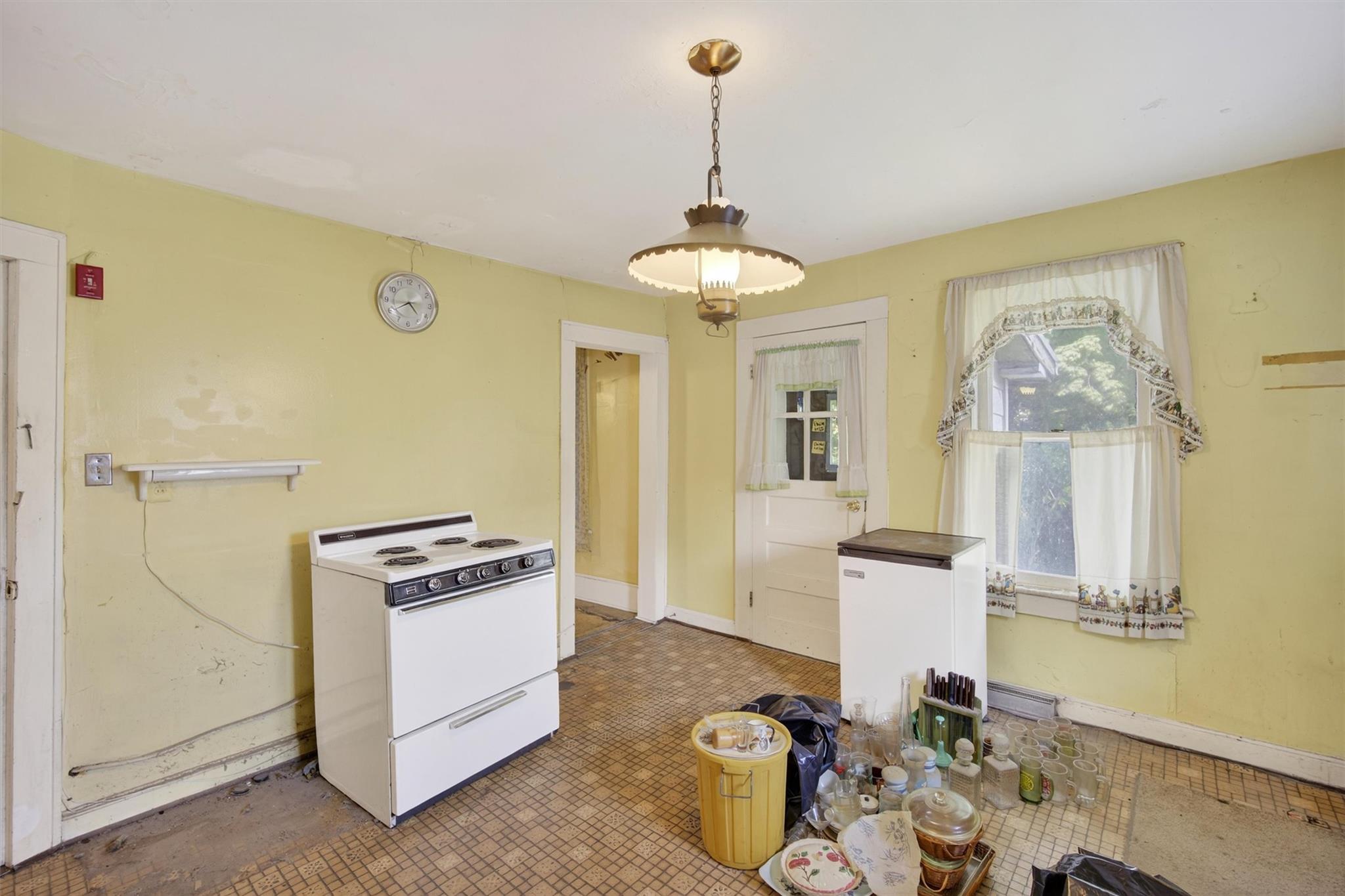 31 S Montgomery Street, Walden, NY 12586