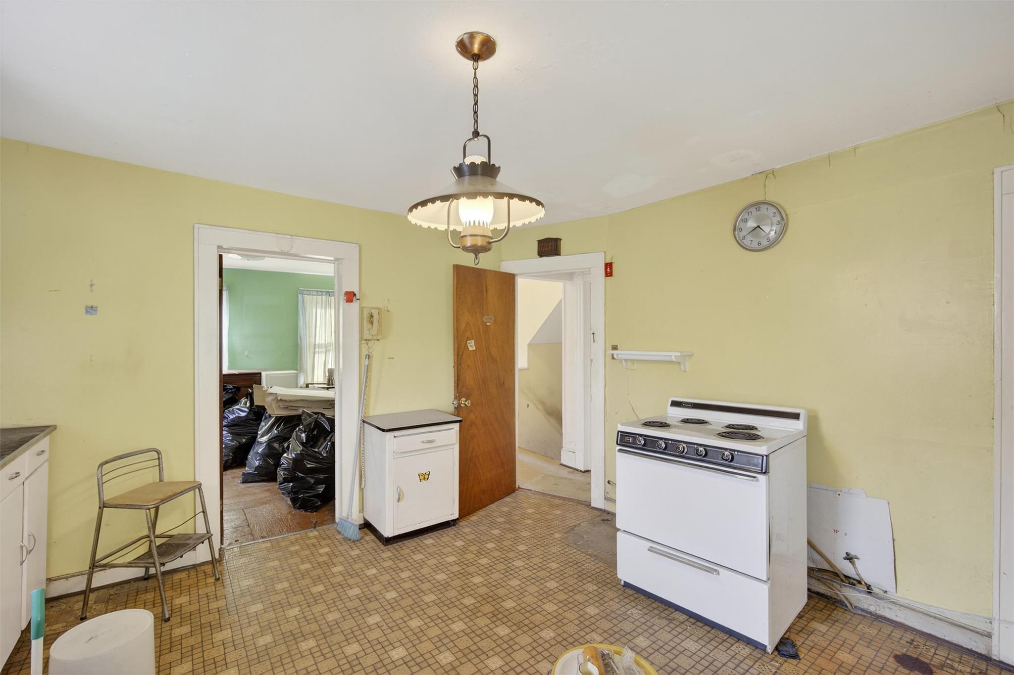 31 S Montgomery Street, Walden, NY 12586