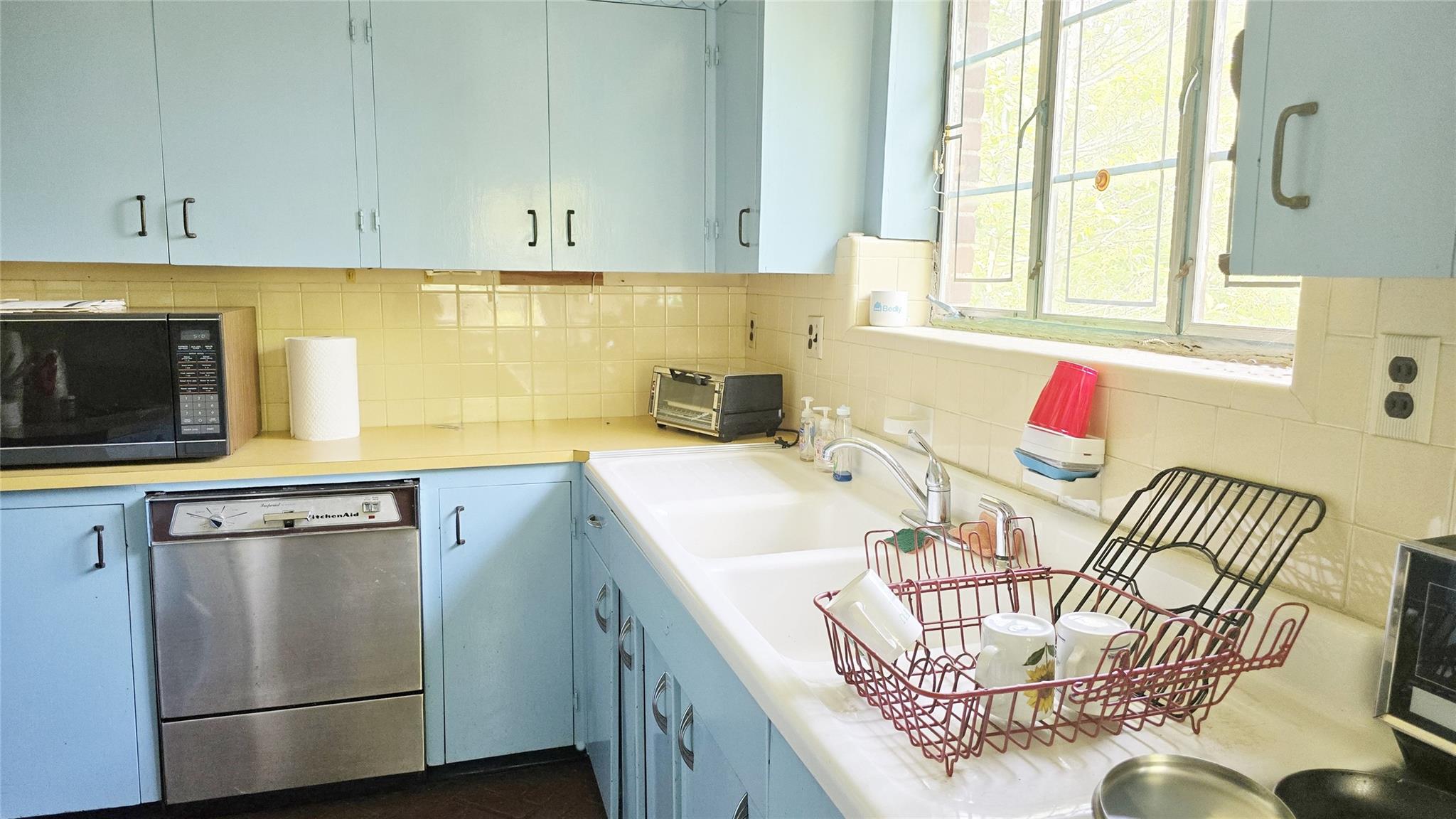 2817 215th Place, Bayside, NY 11360