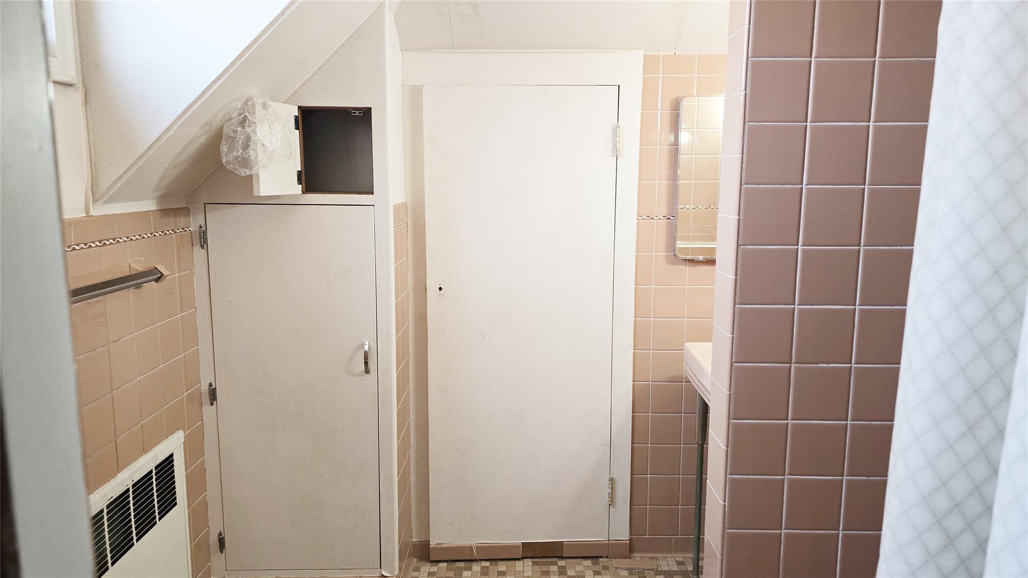 2817 215th Place, Bayside, NY 11360