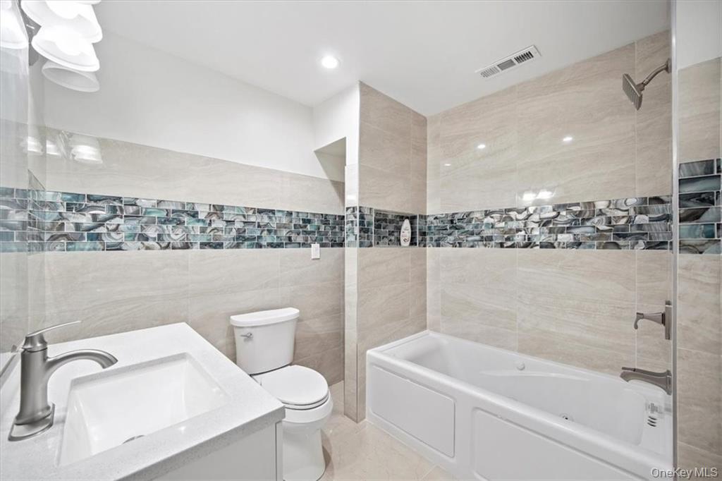 423 Westchester Avenue, White Plains, NY 10604