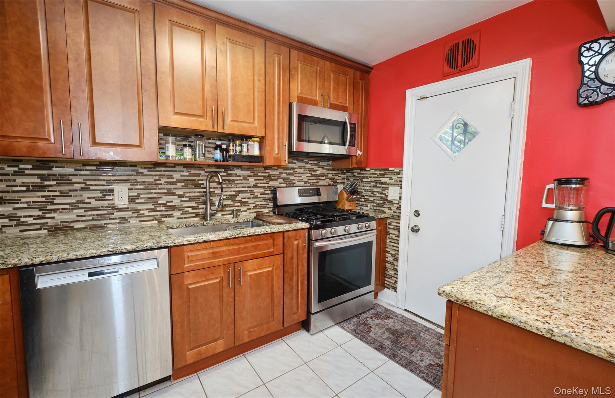 3000 Radcliff Avenue, Bronx, NY 10469