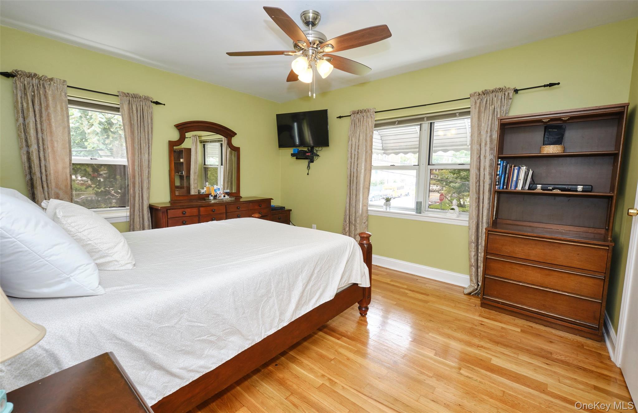 3000 Radcliff Avenue, Bronx, NY 10469