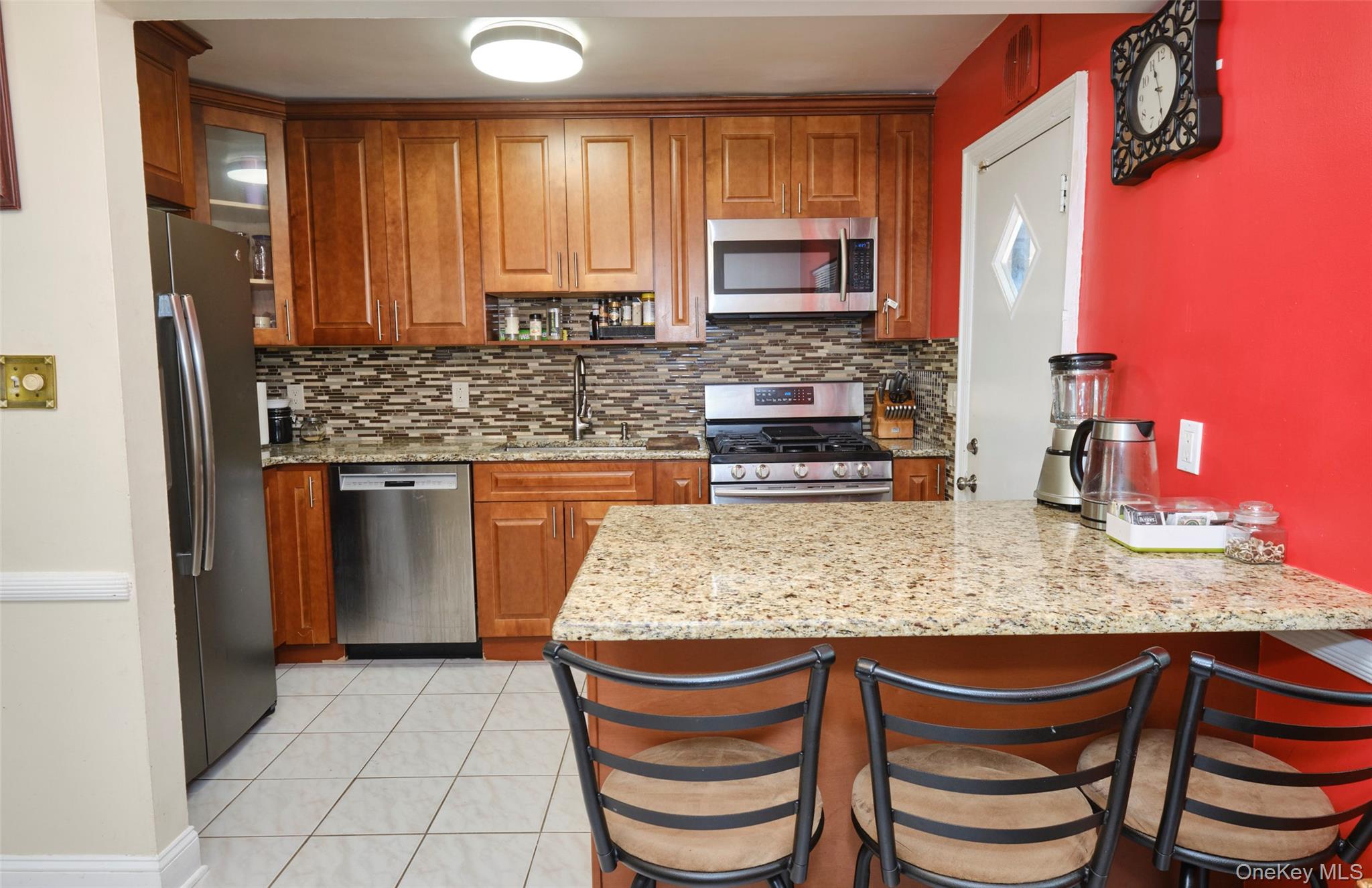 3000 Radcliff Avenue, Bronx, NY 10469