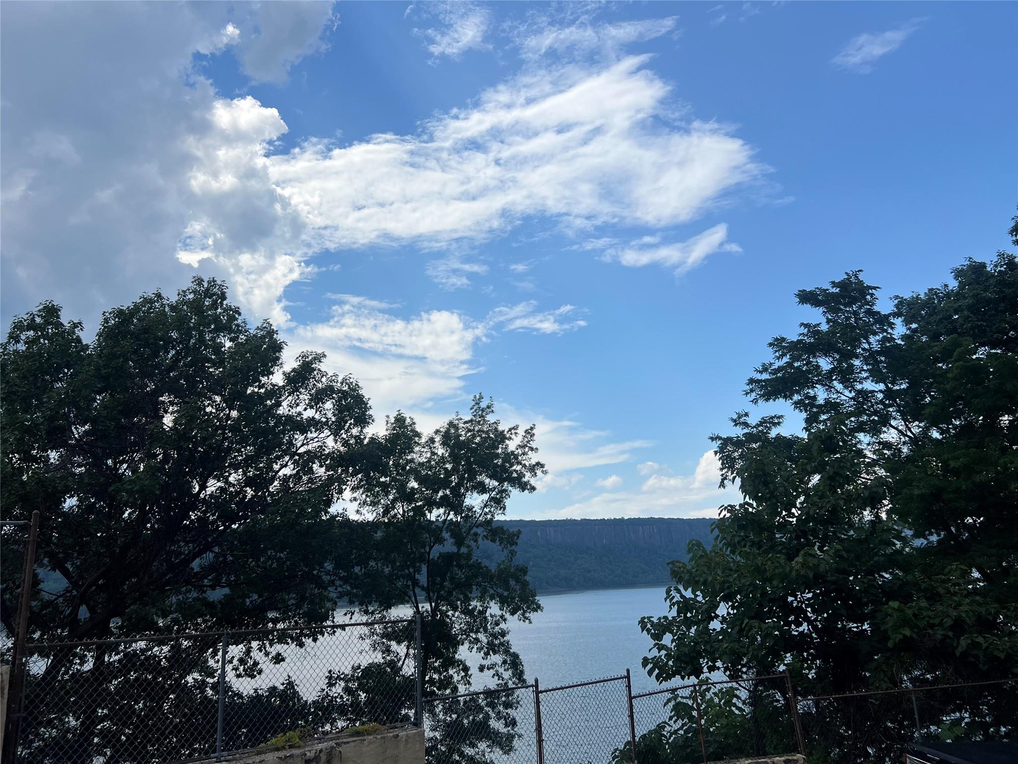 709 Warburton Avenue # 7H, Yonkers, NY 10701