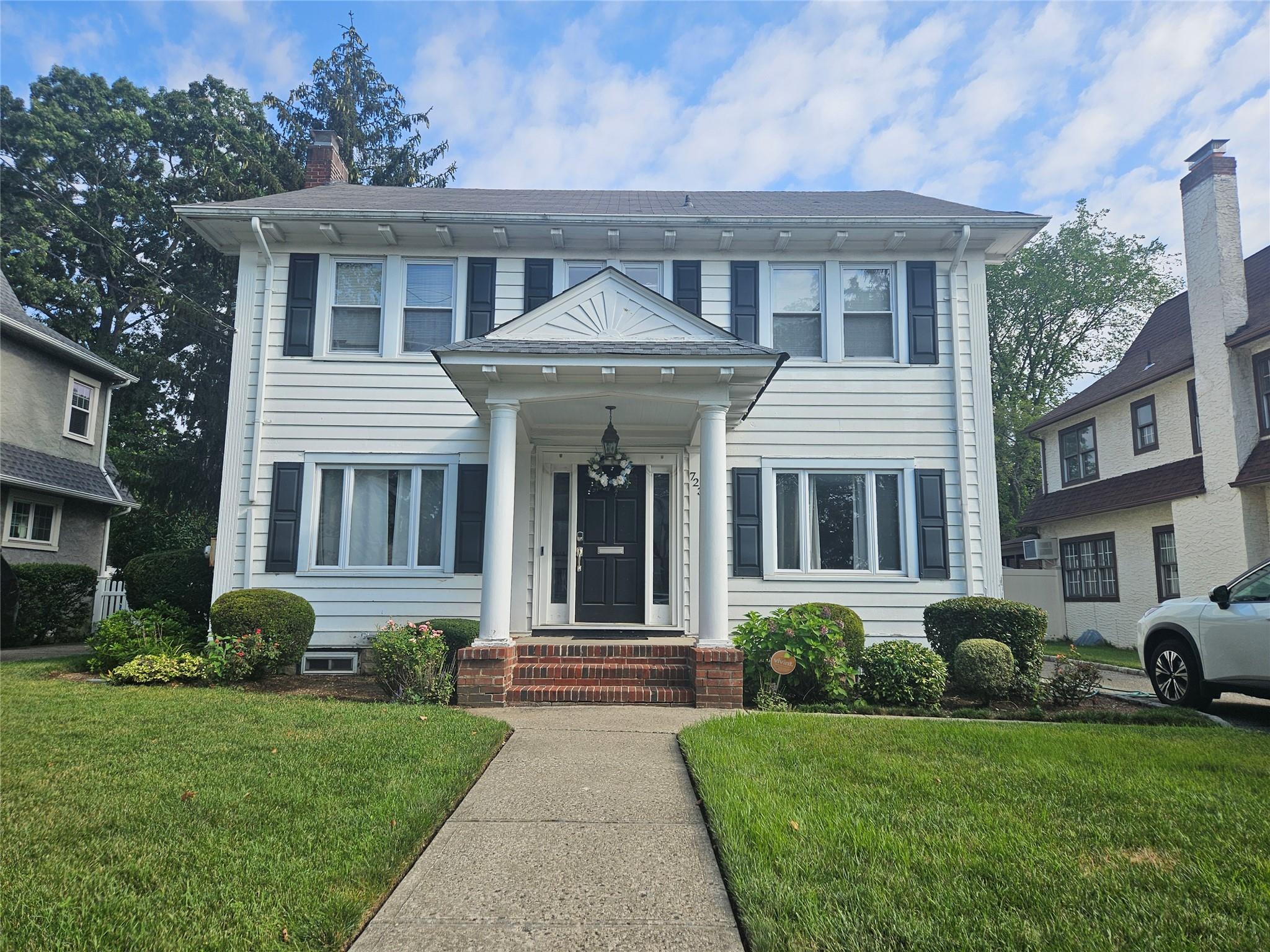 723 William Street, Baldwin, NY 11510