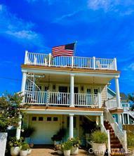 34 Trenton Avenue # Upper, East Atlantic Beach, NY 11561
