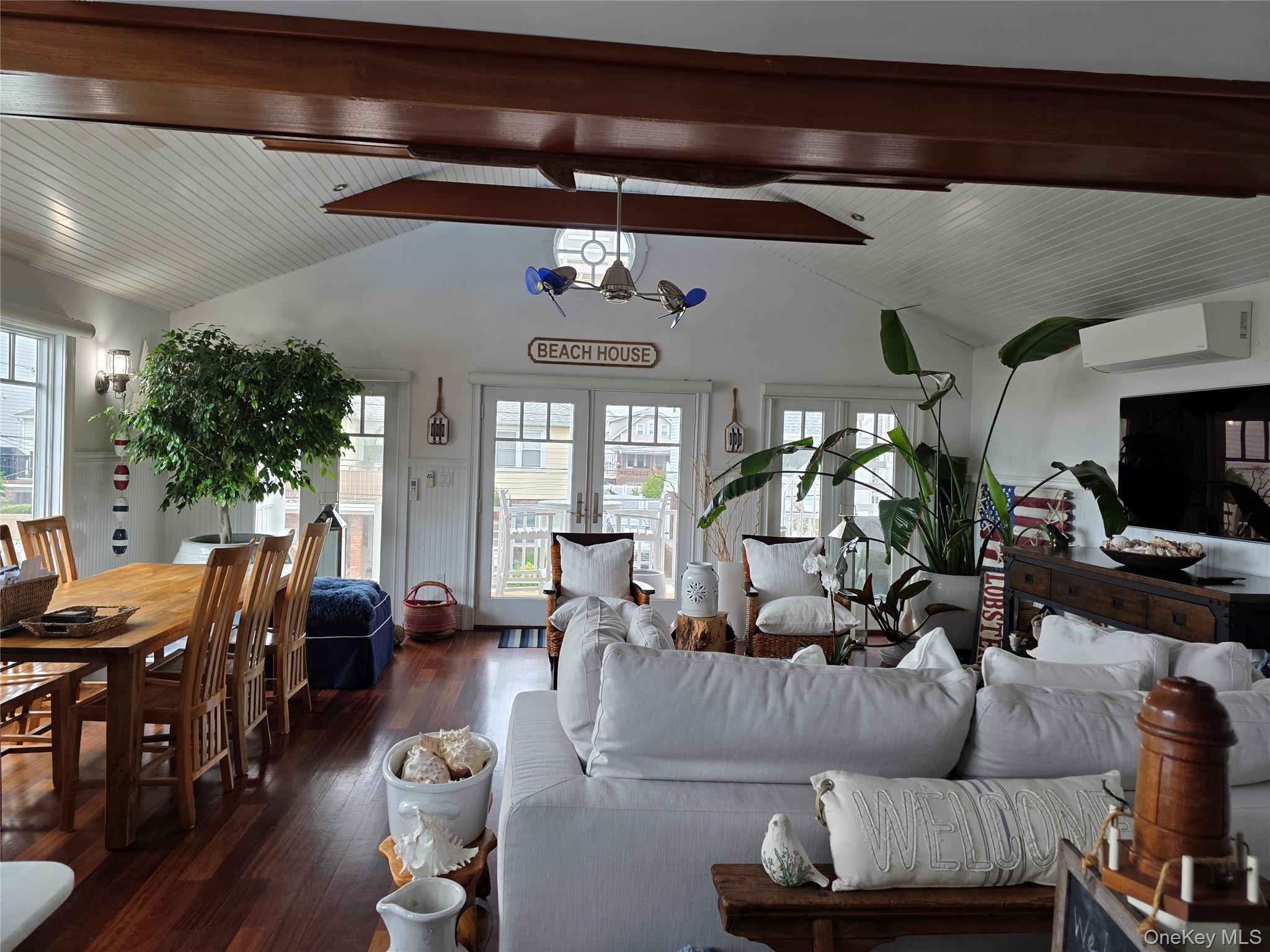 34 Trenton Avenue # Upper, East Atlantic Beach, NY 11561