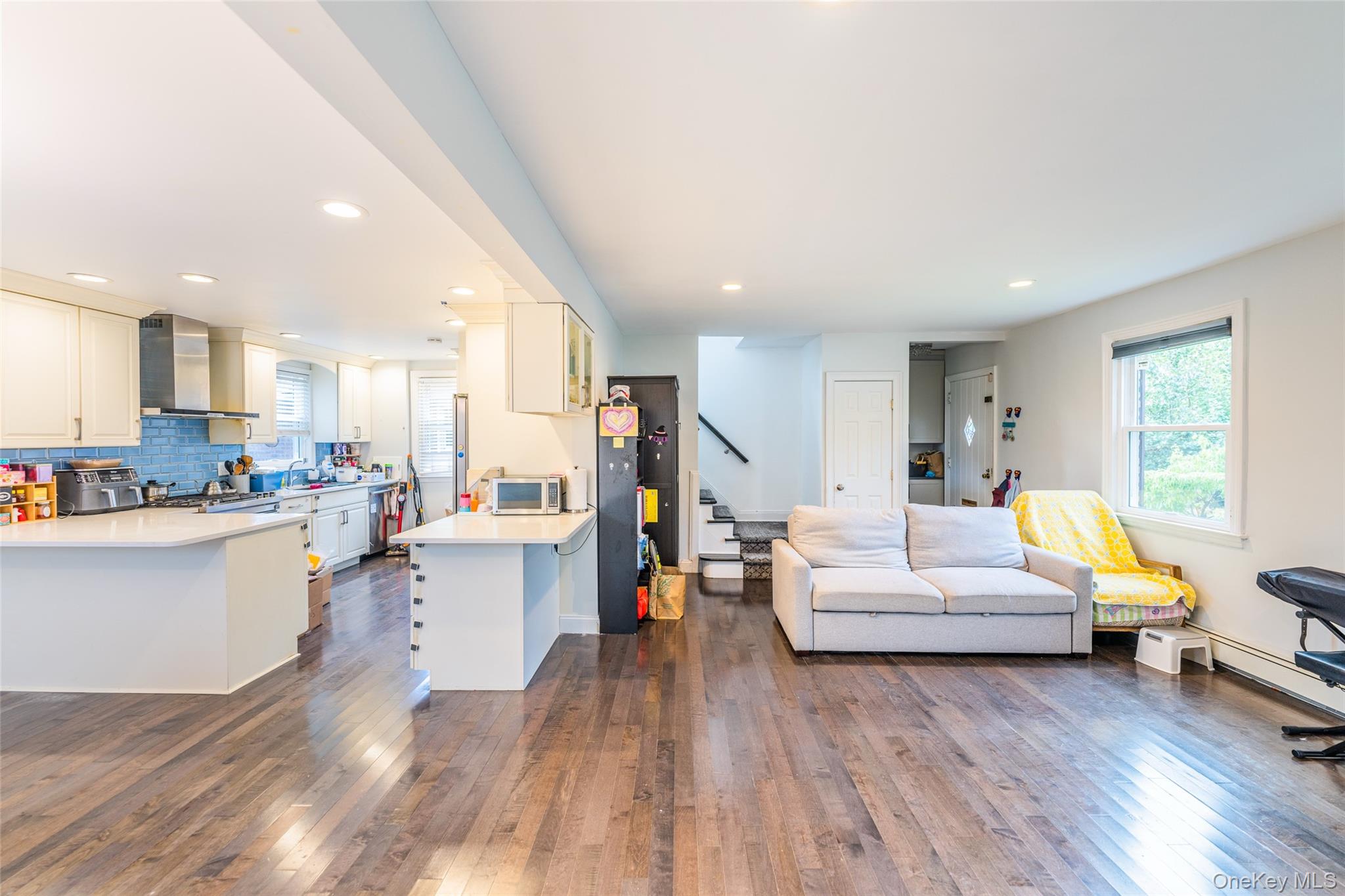 43 Jayson Avenue, Great Neck, NY 11021