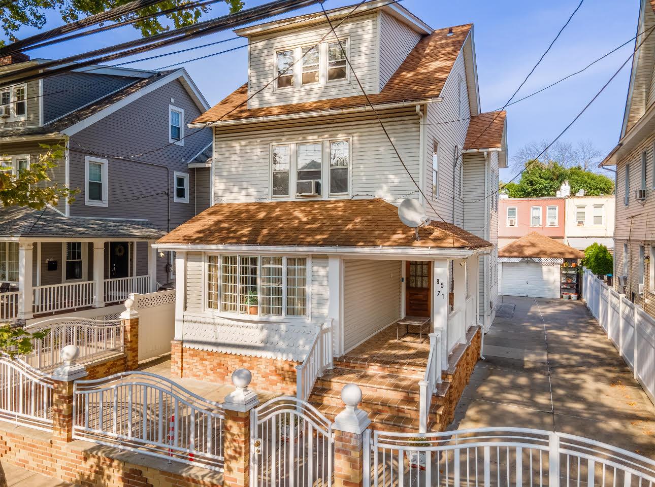 8571 88th Street, Woodhaven, NY 11421
