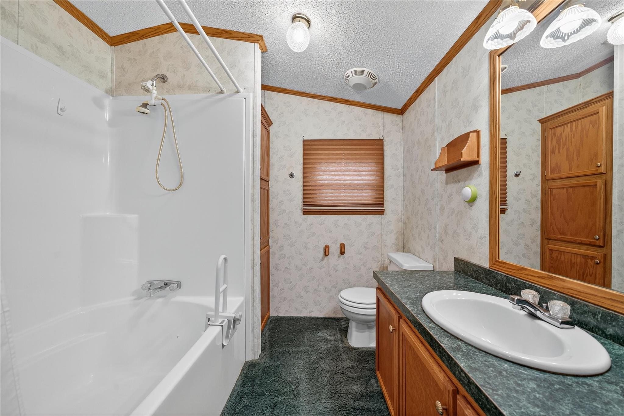 17 Community Road, Woodbourne, NY 12788