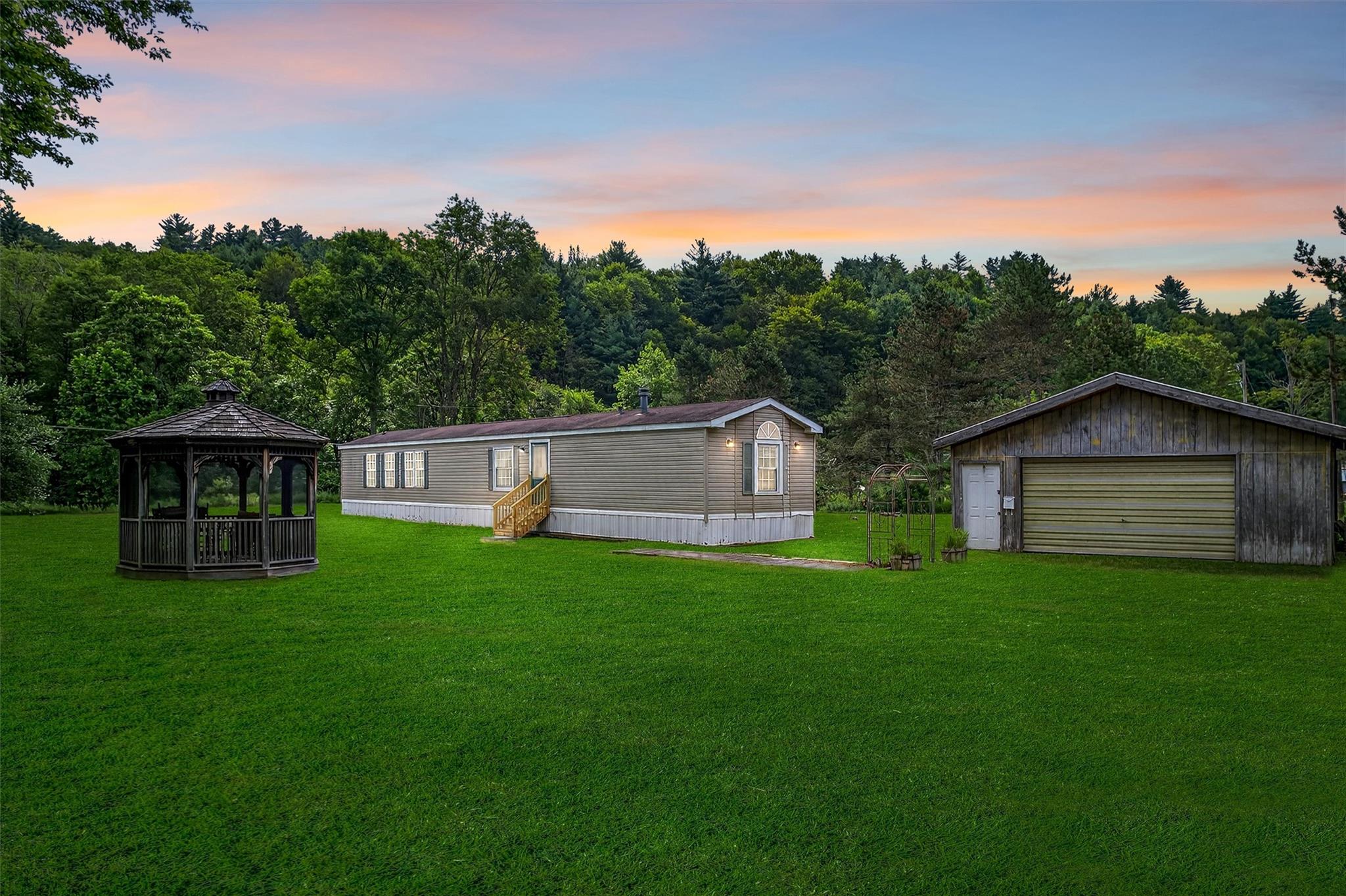 17 Community Road, Woodbourne, NY 12788