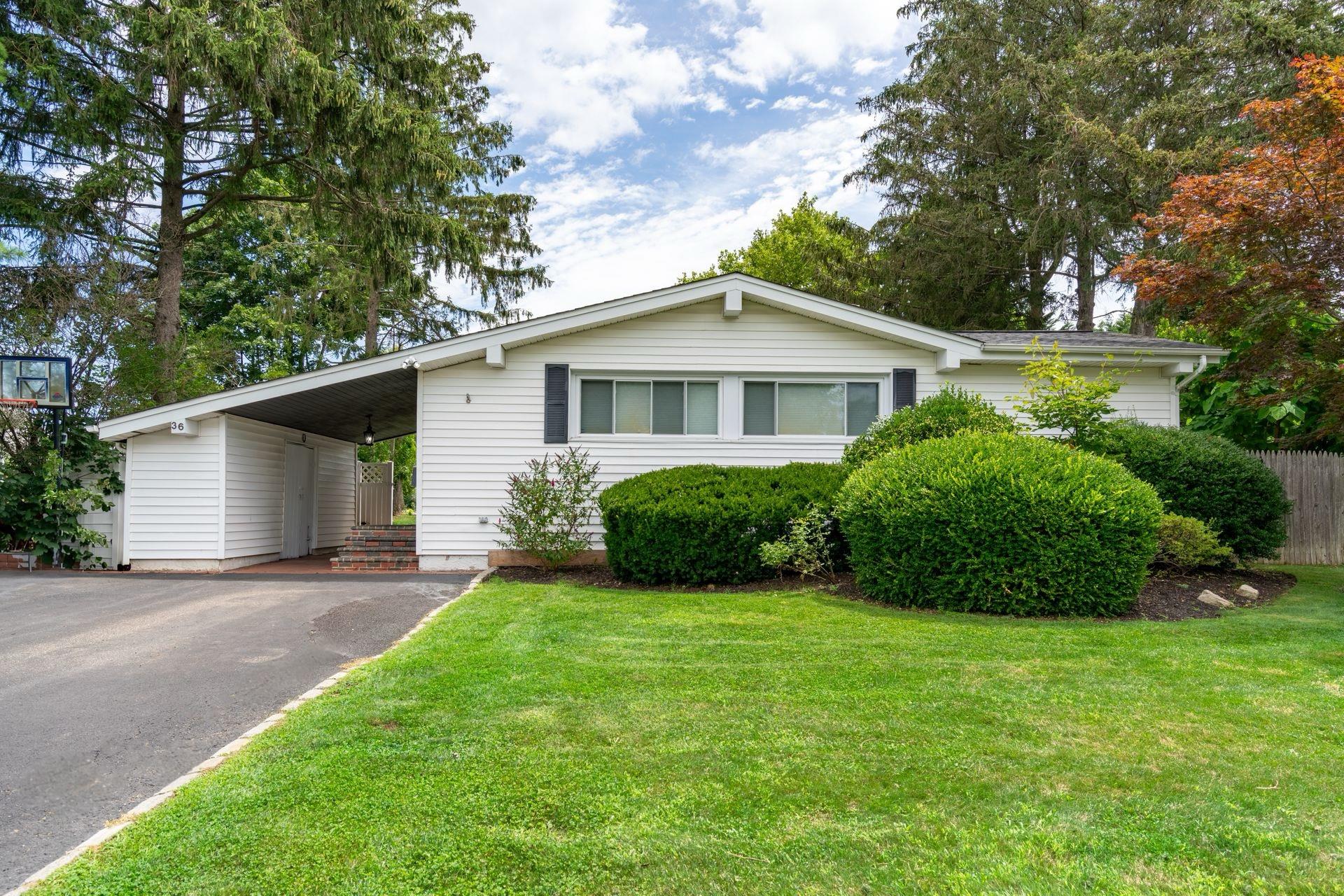 36 Hayrick Lane, Commack, NY 11725