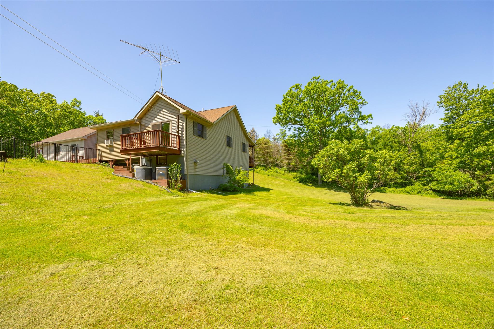 297 Turkey Hill Road, Red Hook, NY 12571