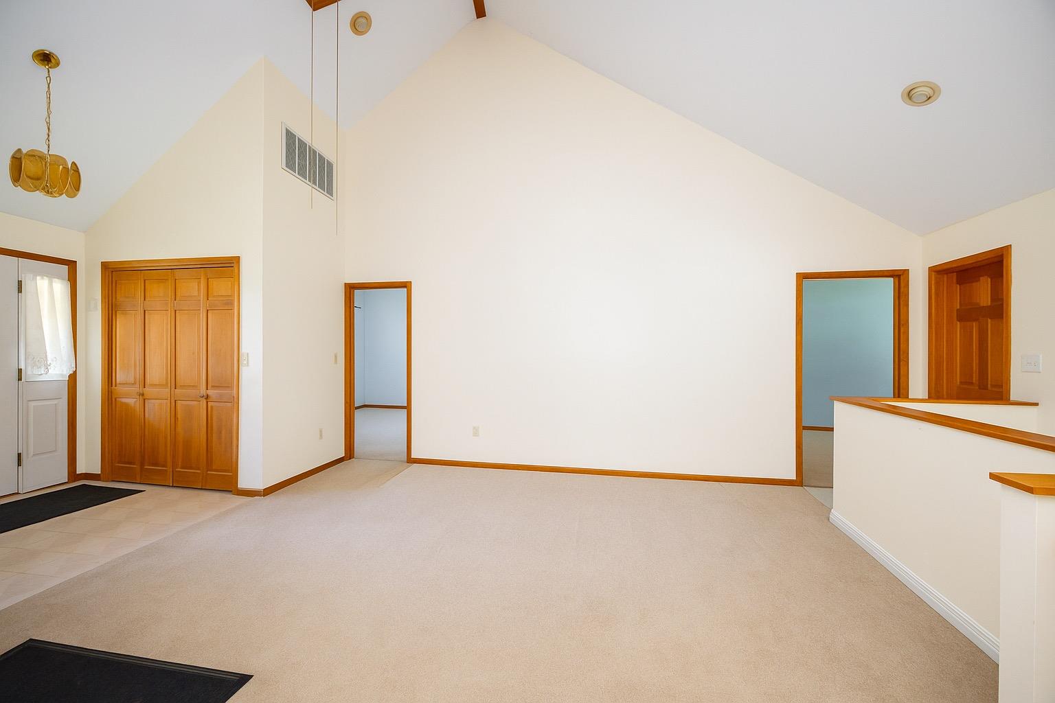 297 Turkey Hill Road, Red Hook, NY 12571