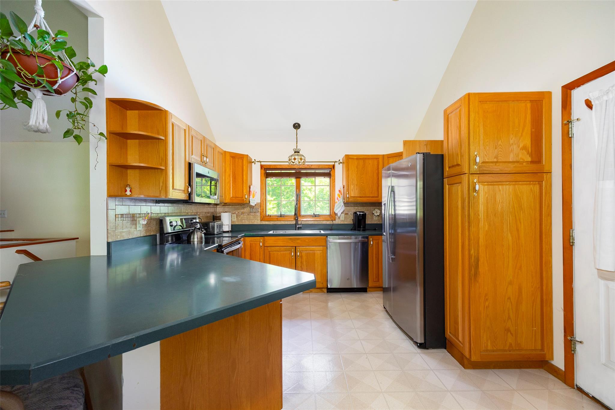 297 Turkey Hill Road, Red Hook, NY 12571