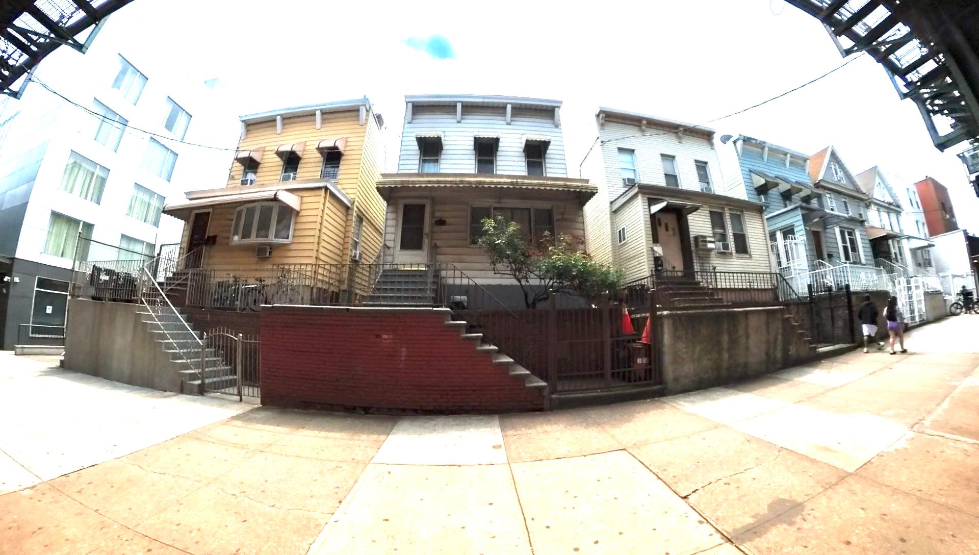 11214 Roosevelt Avenue, Corona, NY 11368