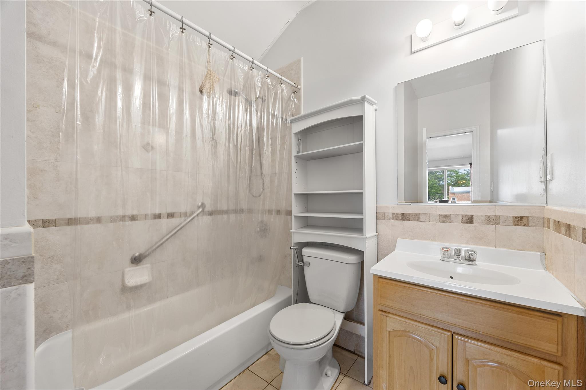 8851 Pitkin Avenue, Ozone Park, NY 11417