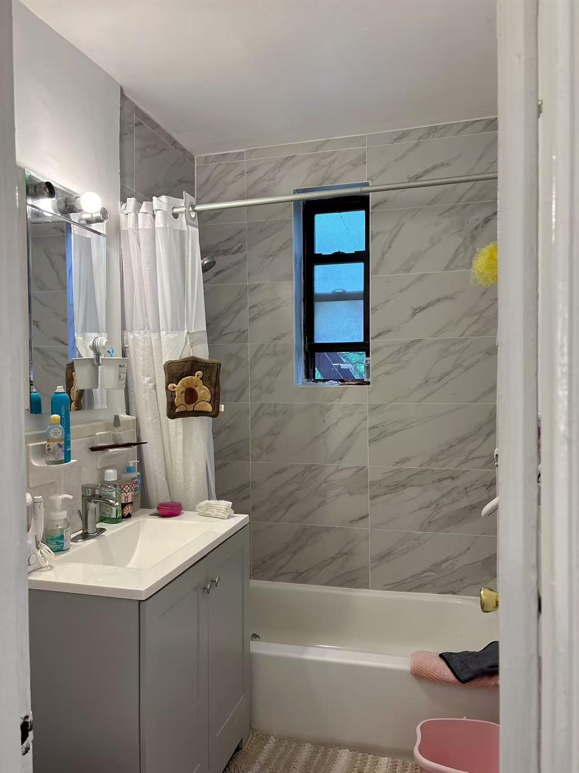 14444 38th Avenue # C5, Flushing, NY 11354