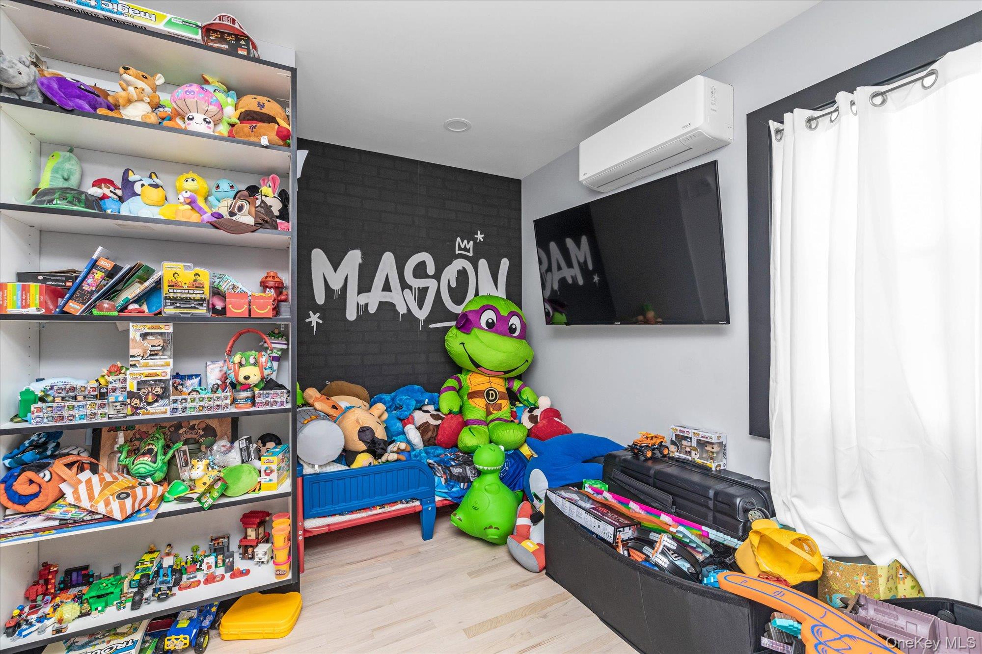 190 Commonwealth Street, Franklin Square, NY 11010