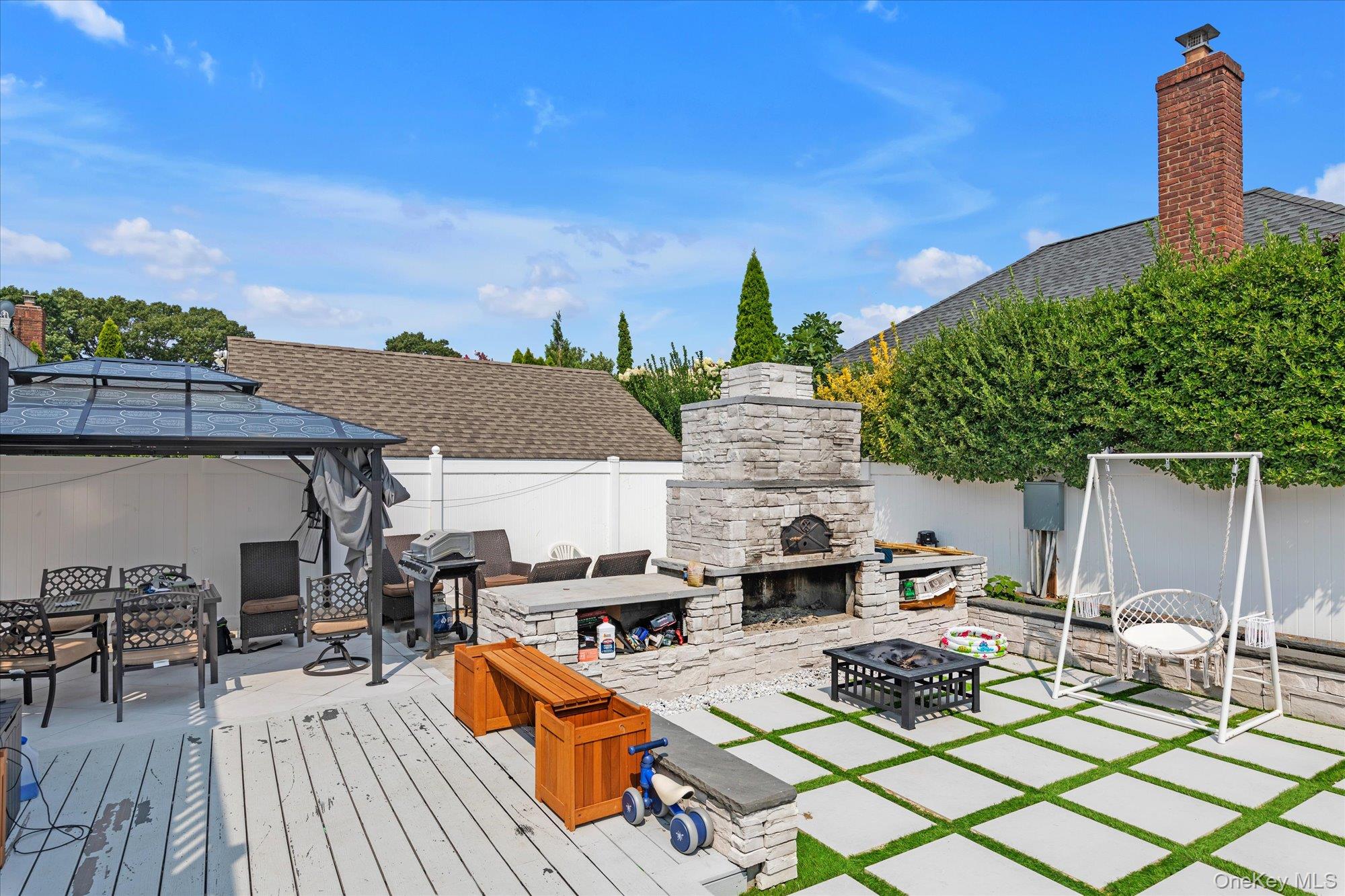 190 Commonwealth Street, Franklin Square, NY 11010