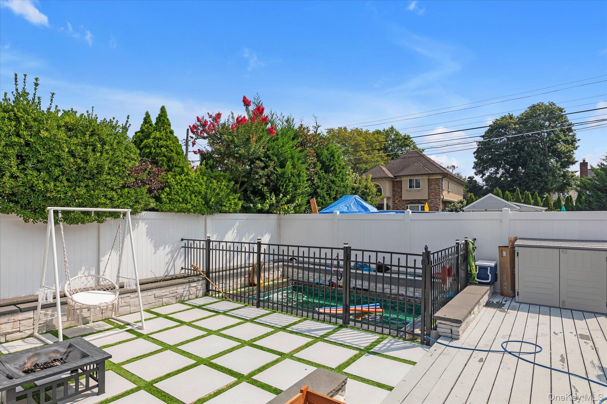 190 Commonwealth Street, Franklin Square, NY 11010