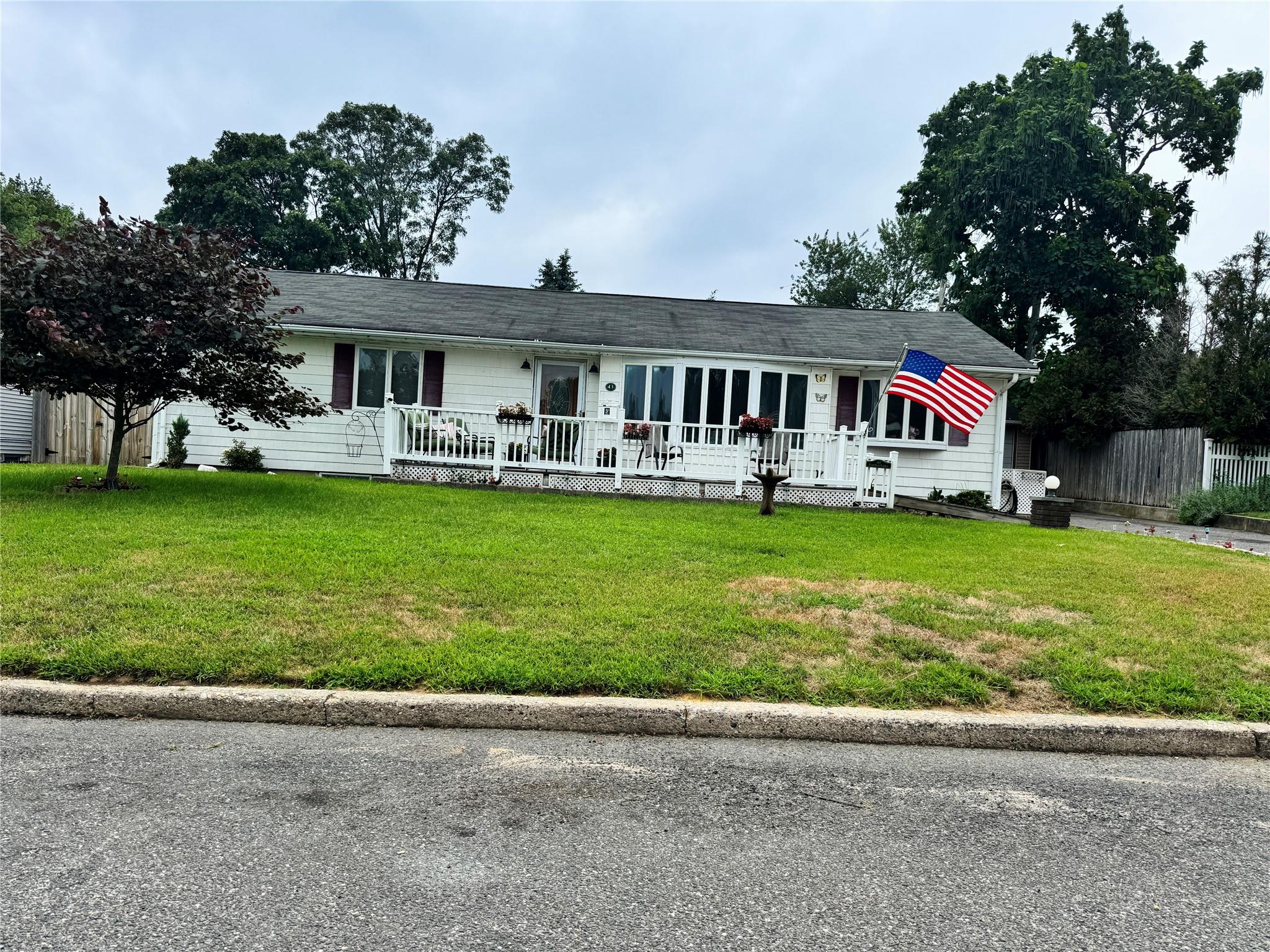 43 Garden Lane, Centereach, NY 11720