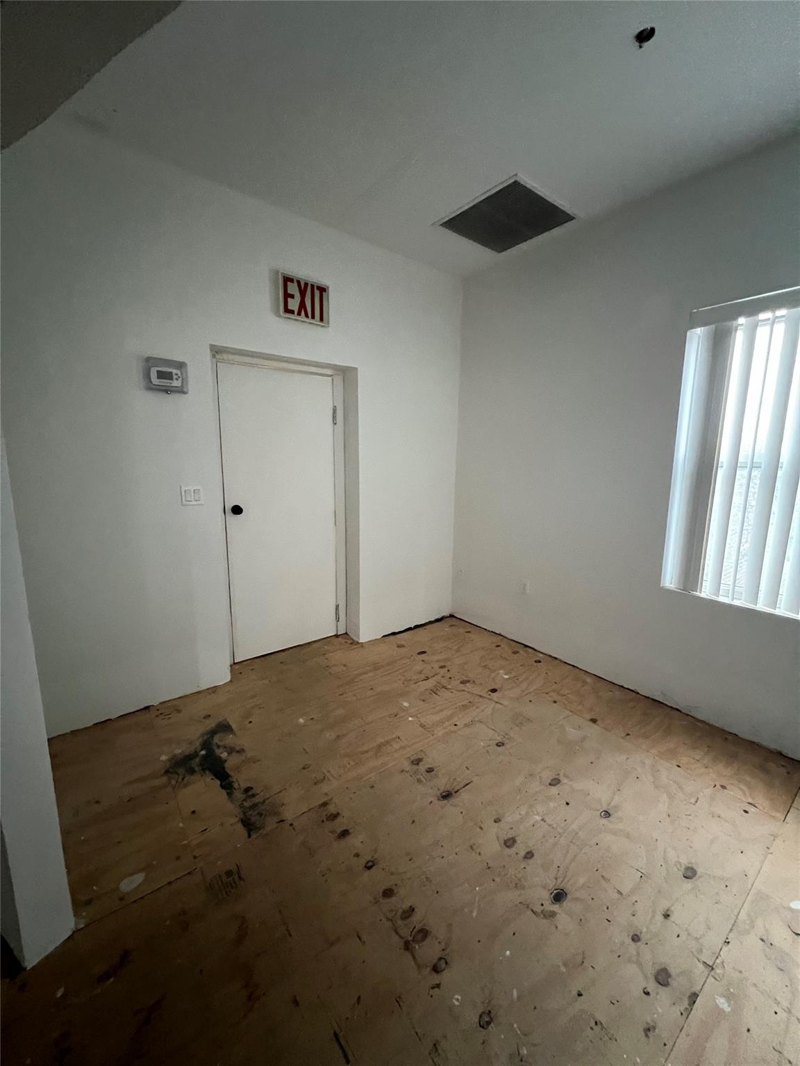 3374 Boston Road, Bronx, NY 10469