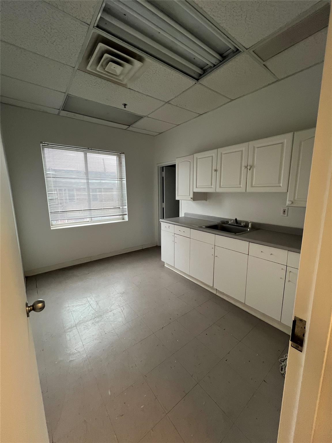 3374 Boston Road, Bronx, NY 10469