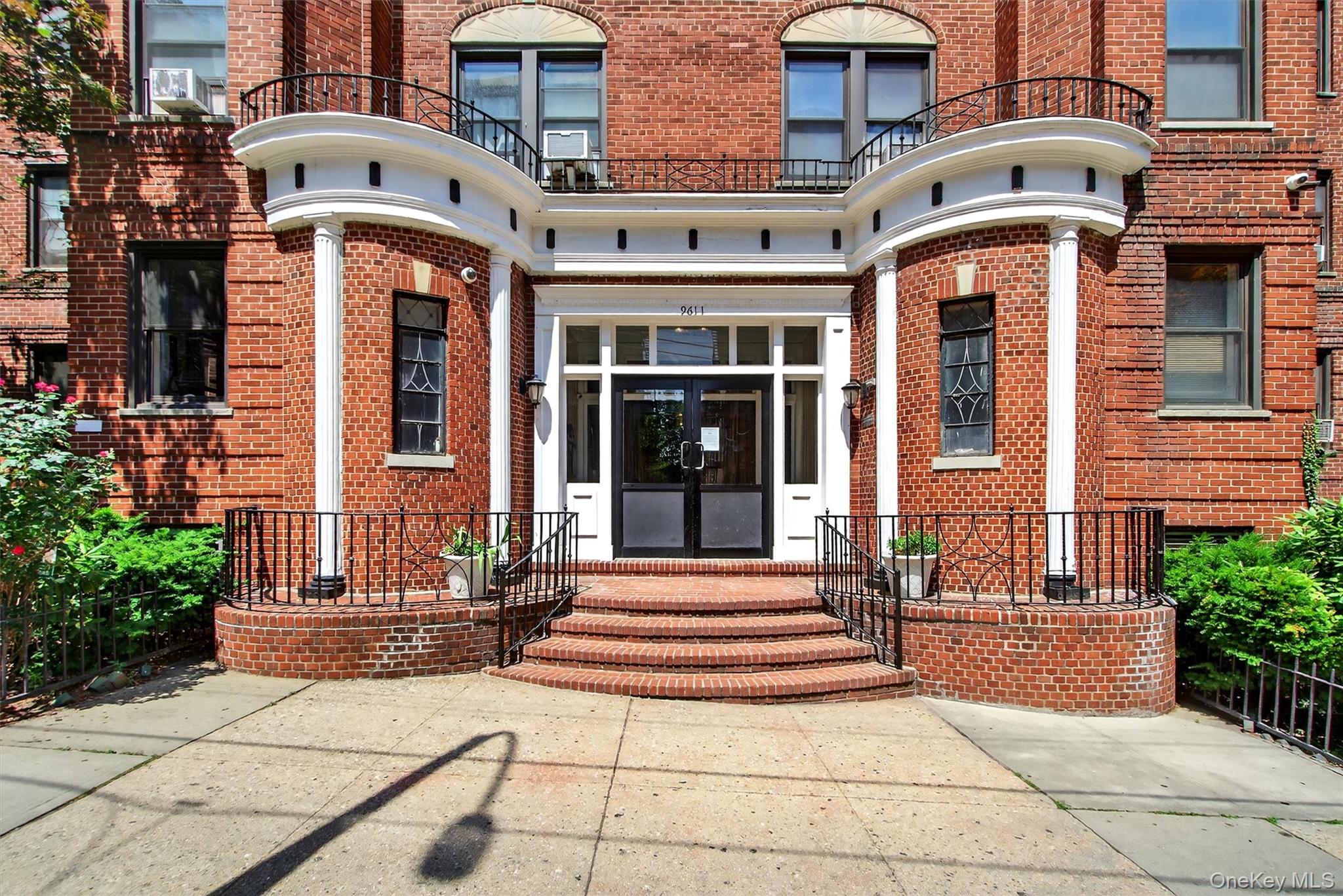 96-11 65th Road # 313, Rego Park, NY 11374