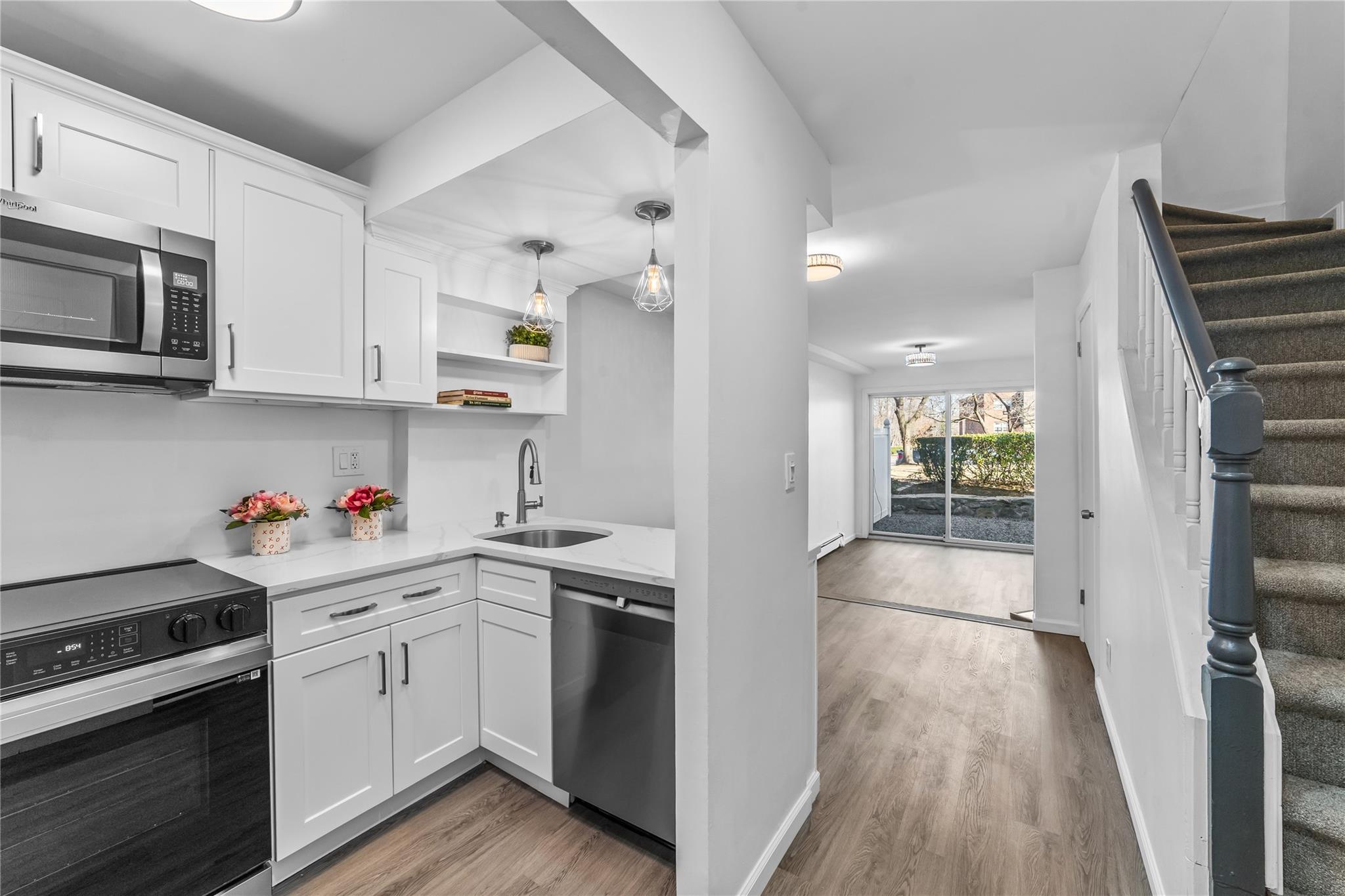 10 Westview Avenue # H, White Plains, NY 10603