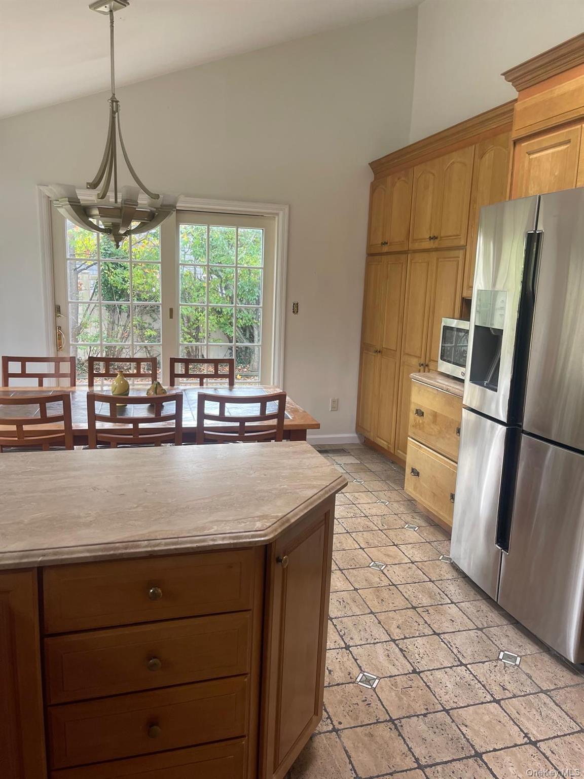 29 Bayberry Road, Lawrence, NY 11559