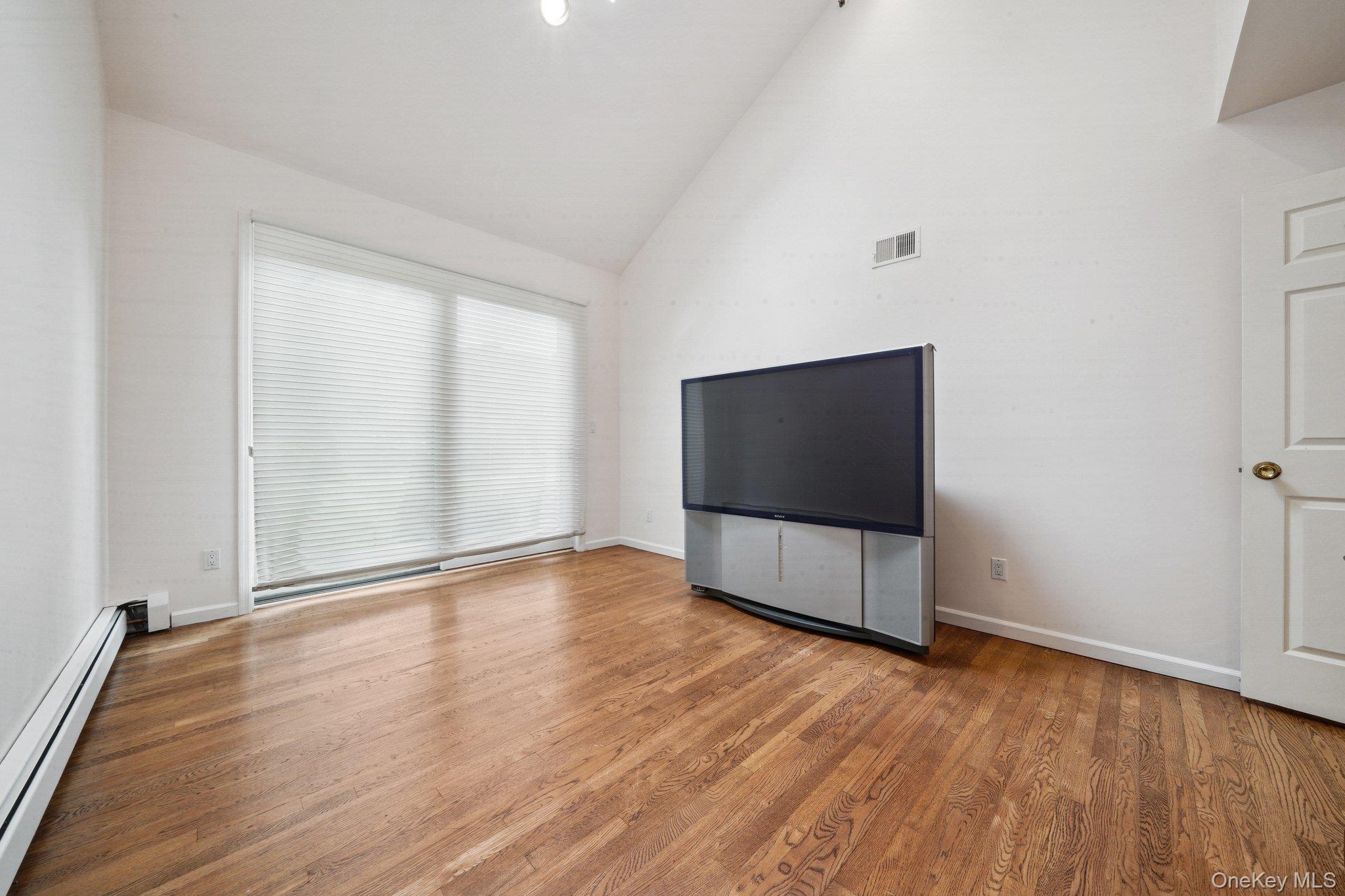 48 Westchester View Lane, White Plains, NY 10607