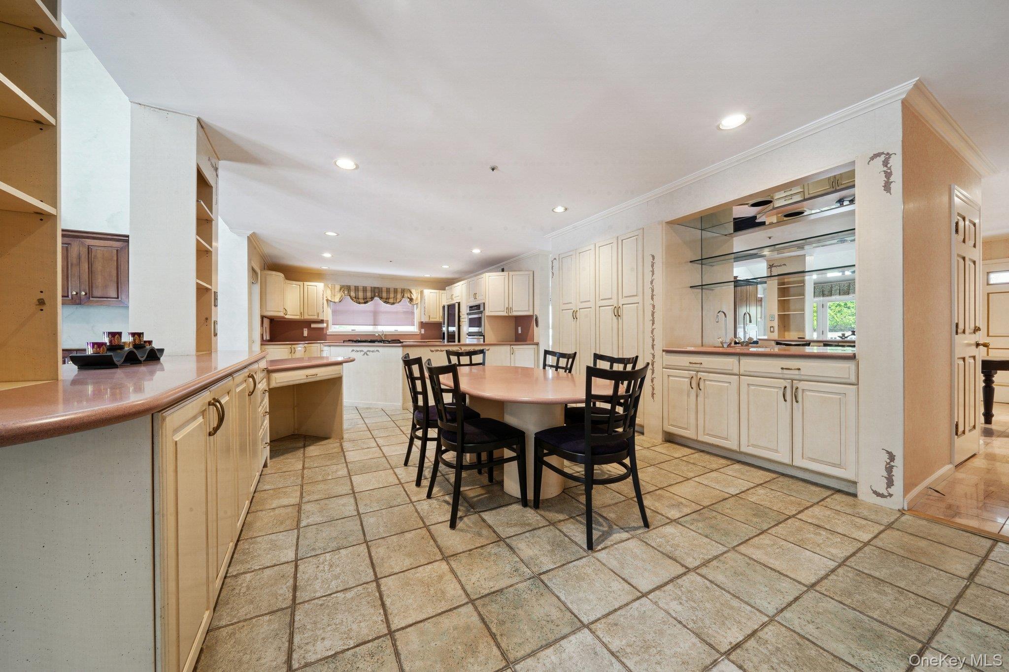 48 Westchester View Lane, White Plains, NY 10607