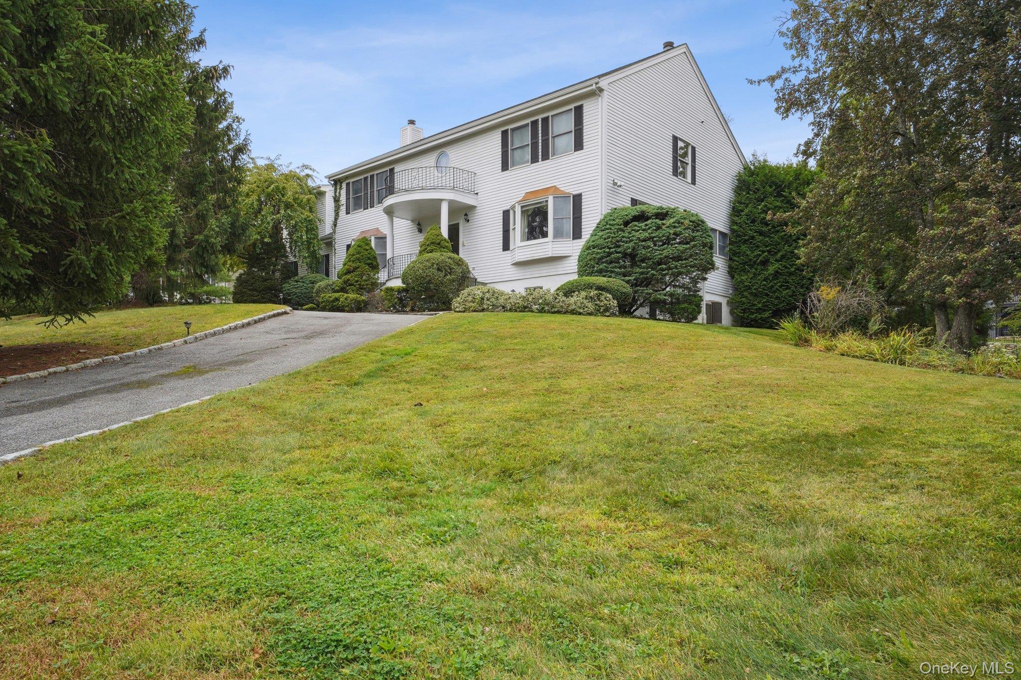 48 Westchester View Lane, White Plains, NY 10607