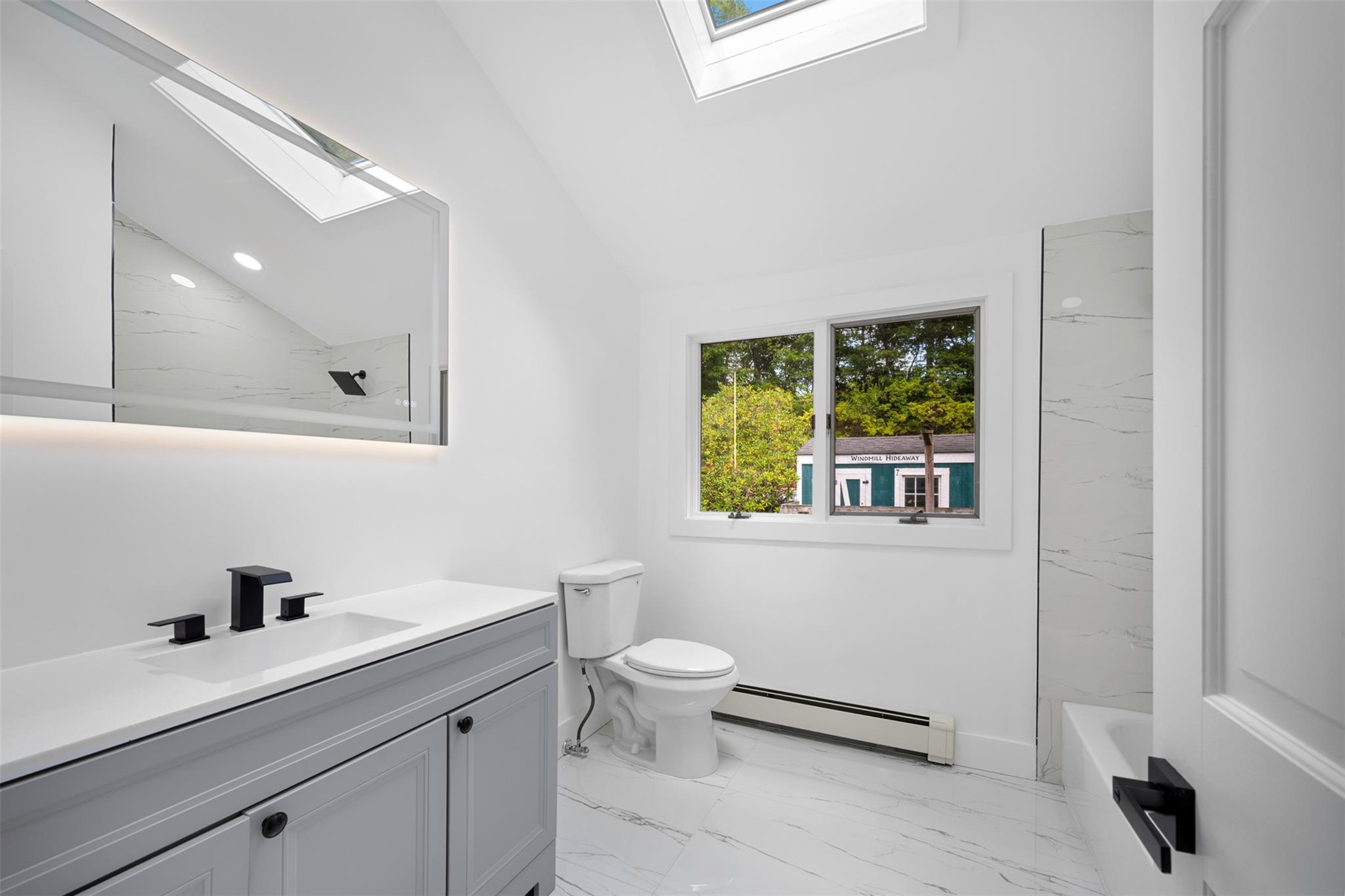 7 Windmill Court, Smithtown, NY 11787