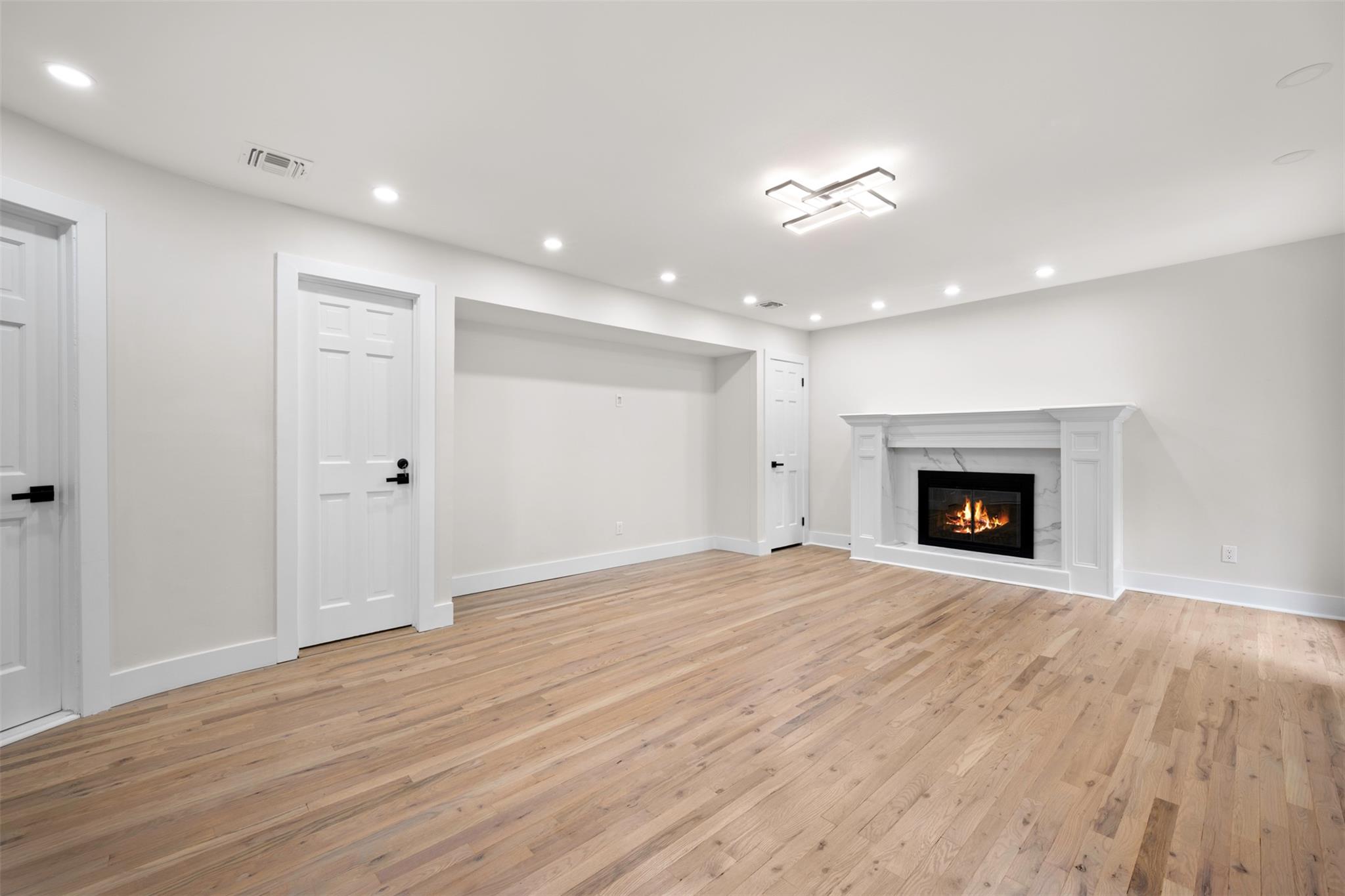 7 Windmill Court, Smithtown, NY 11787