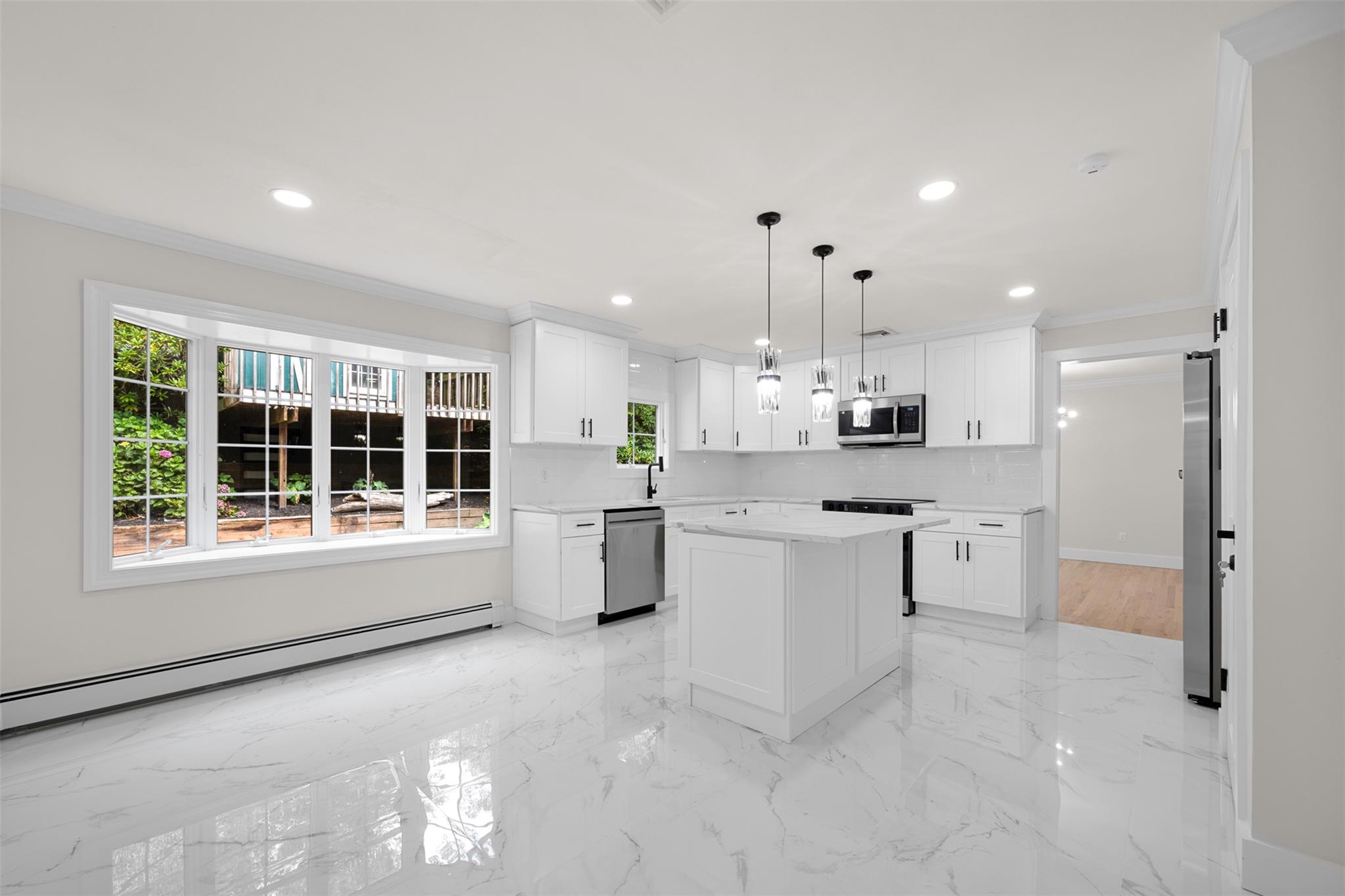 7 Windmill Court, Smithtown, NY 11787