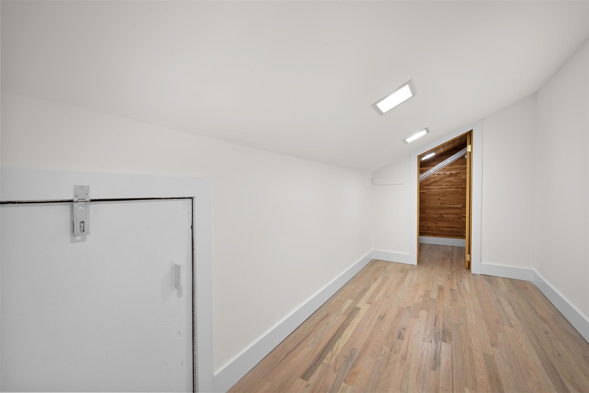 7 Windmill Court, Smithtown, NY 11787