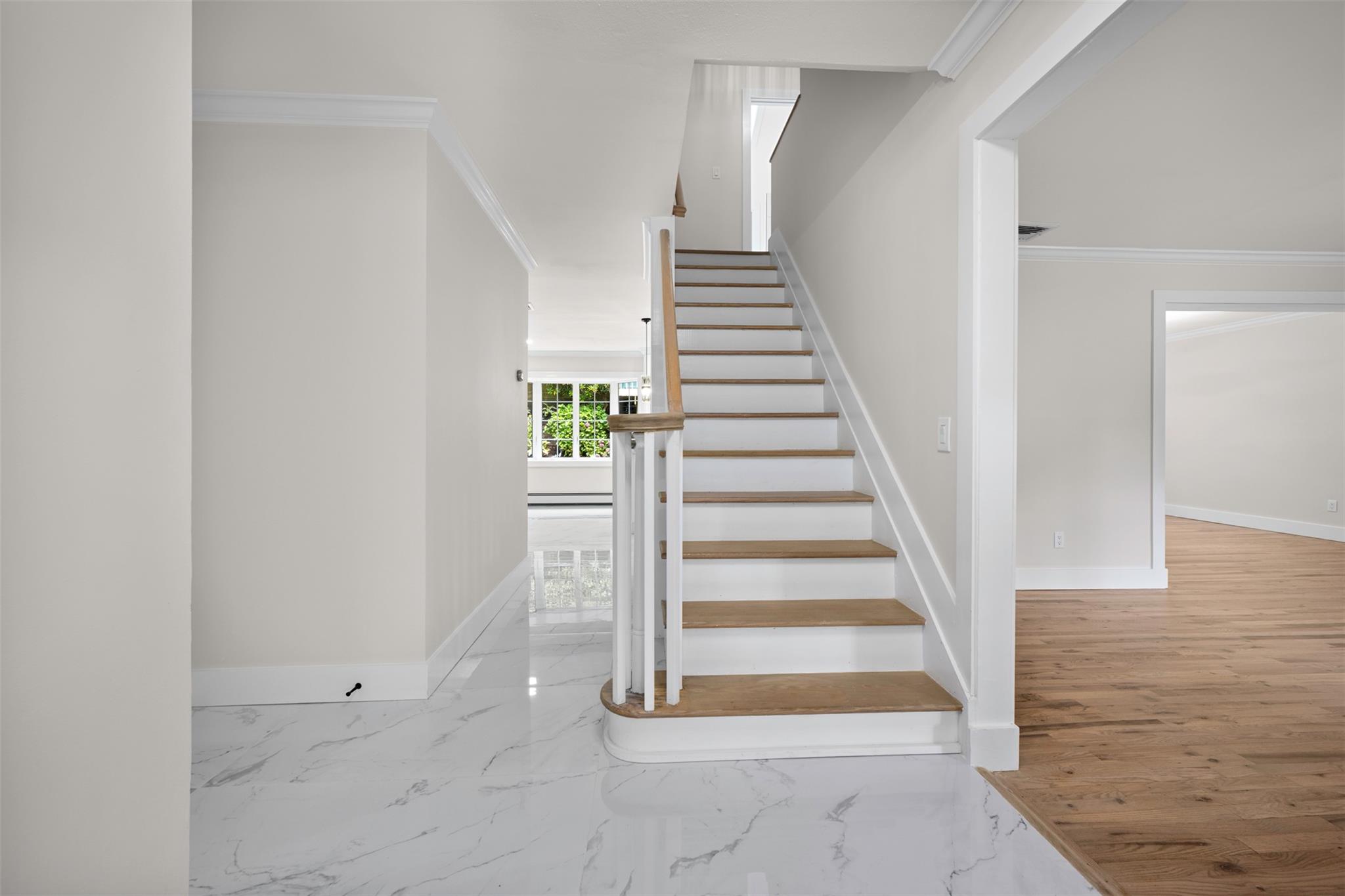 7 Windmill Court, Smithtown, NY 11787