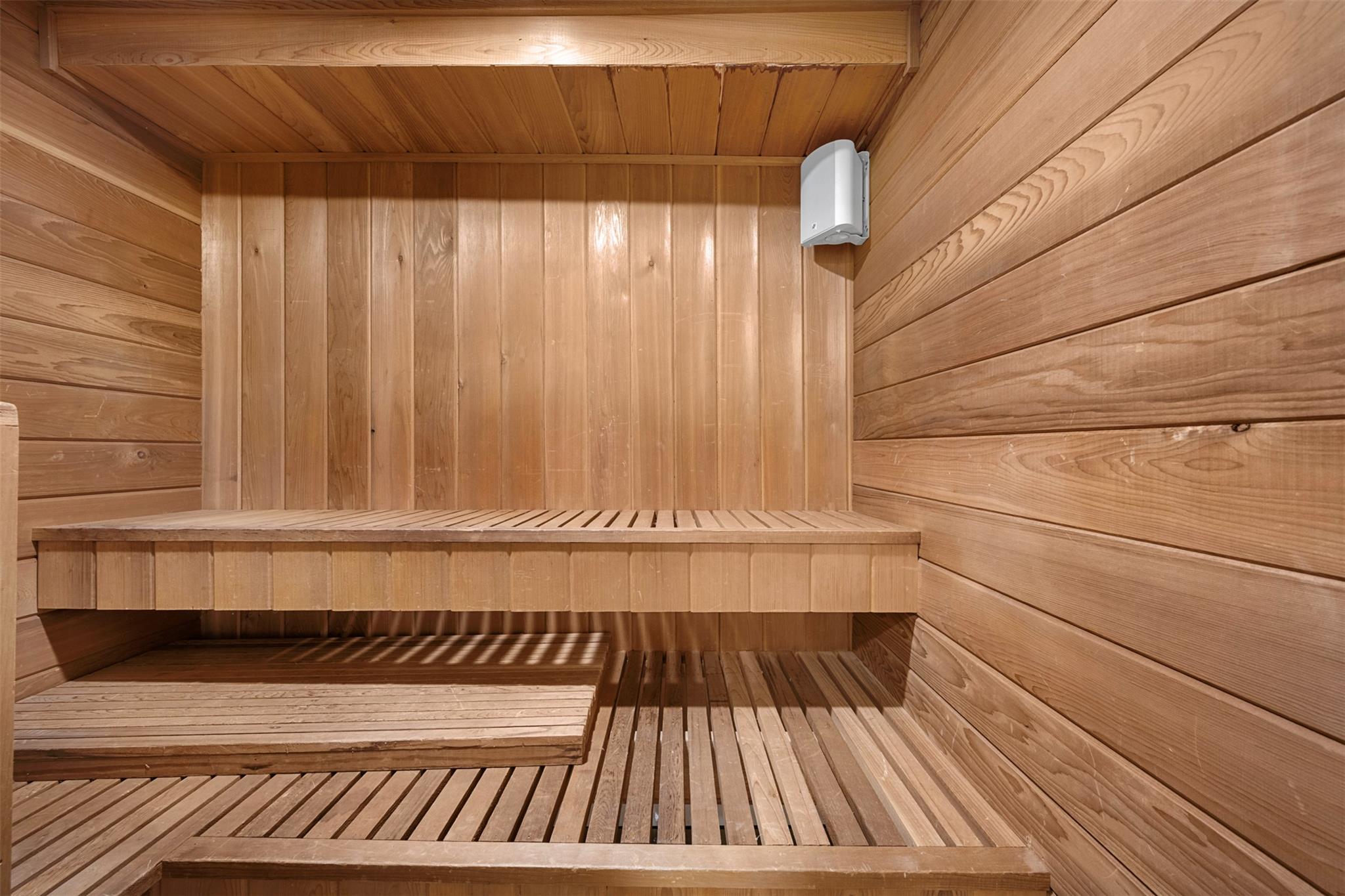 7 Windmill Court, Smithtown, NY 11787