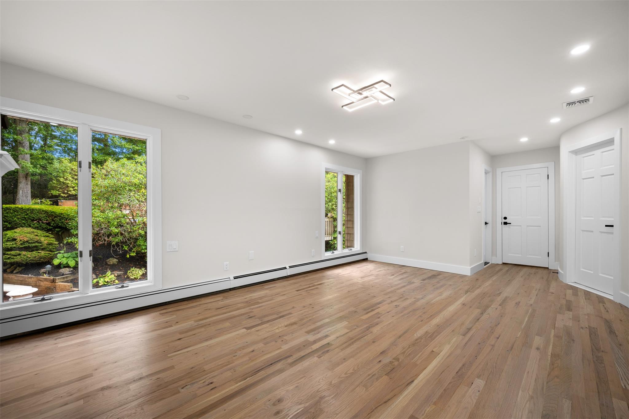 7 Windmill Court, Smithtown, NY 11787