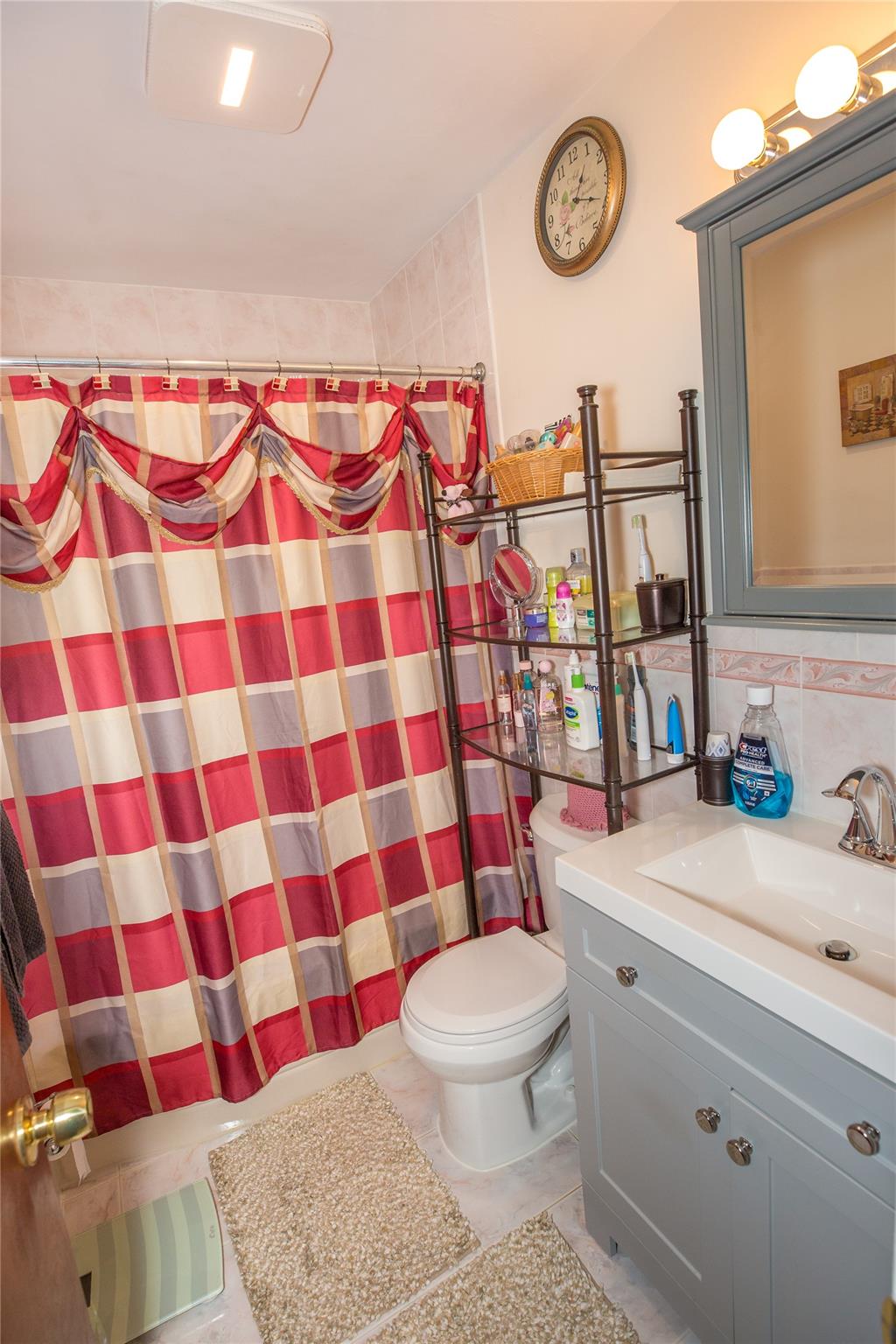 360 N Broadway, Yonkers, NY 10701