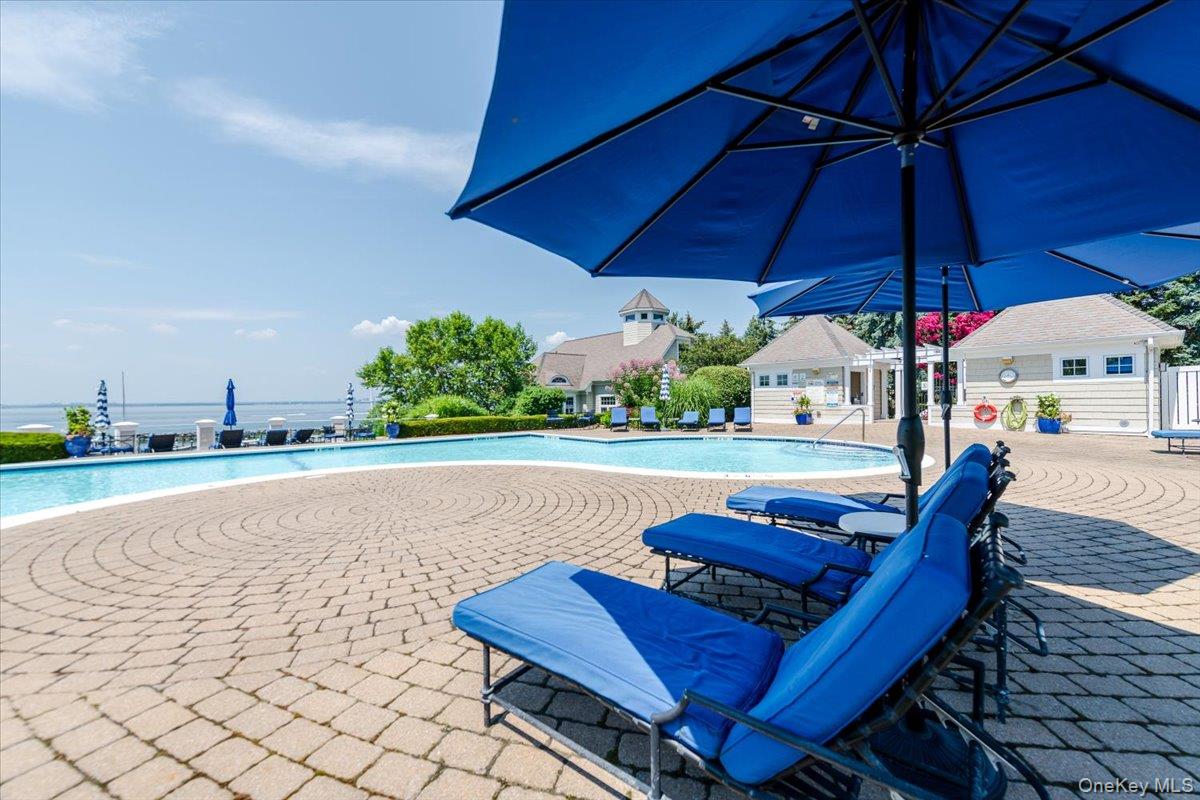 53 Pembroke Drive, Glen Cove, NY 11542