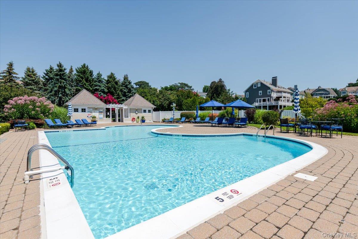 53 Pembroke Drive, Glen Cove, NY 11542