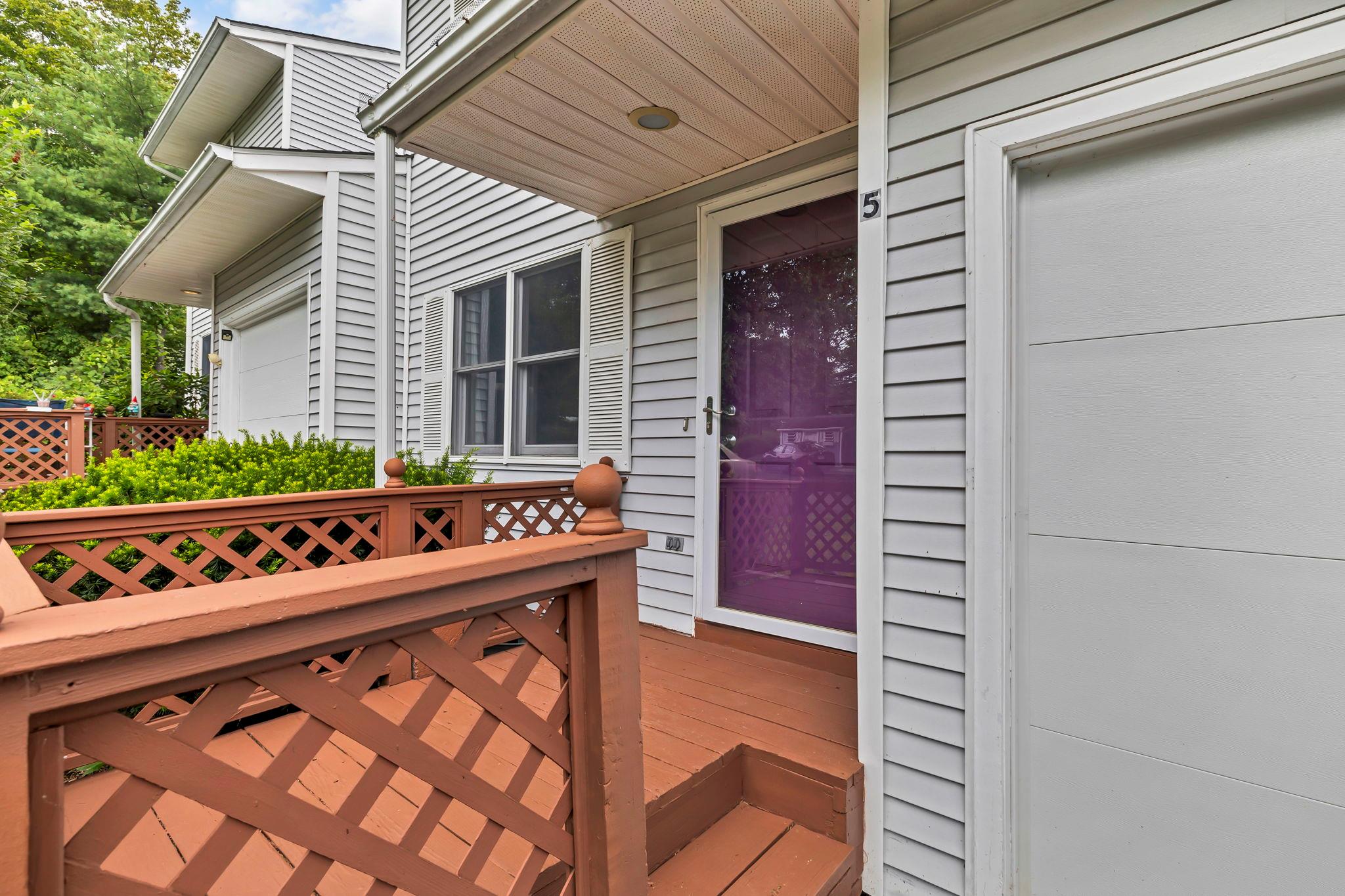 5 Kenny Lane, Kiamesha Lake, NY 12751