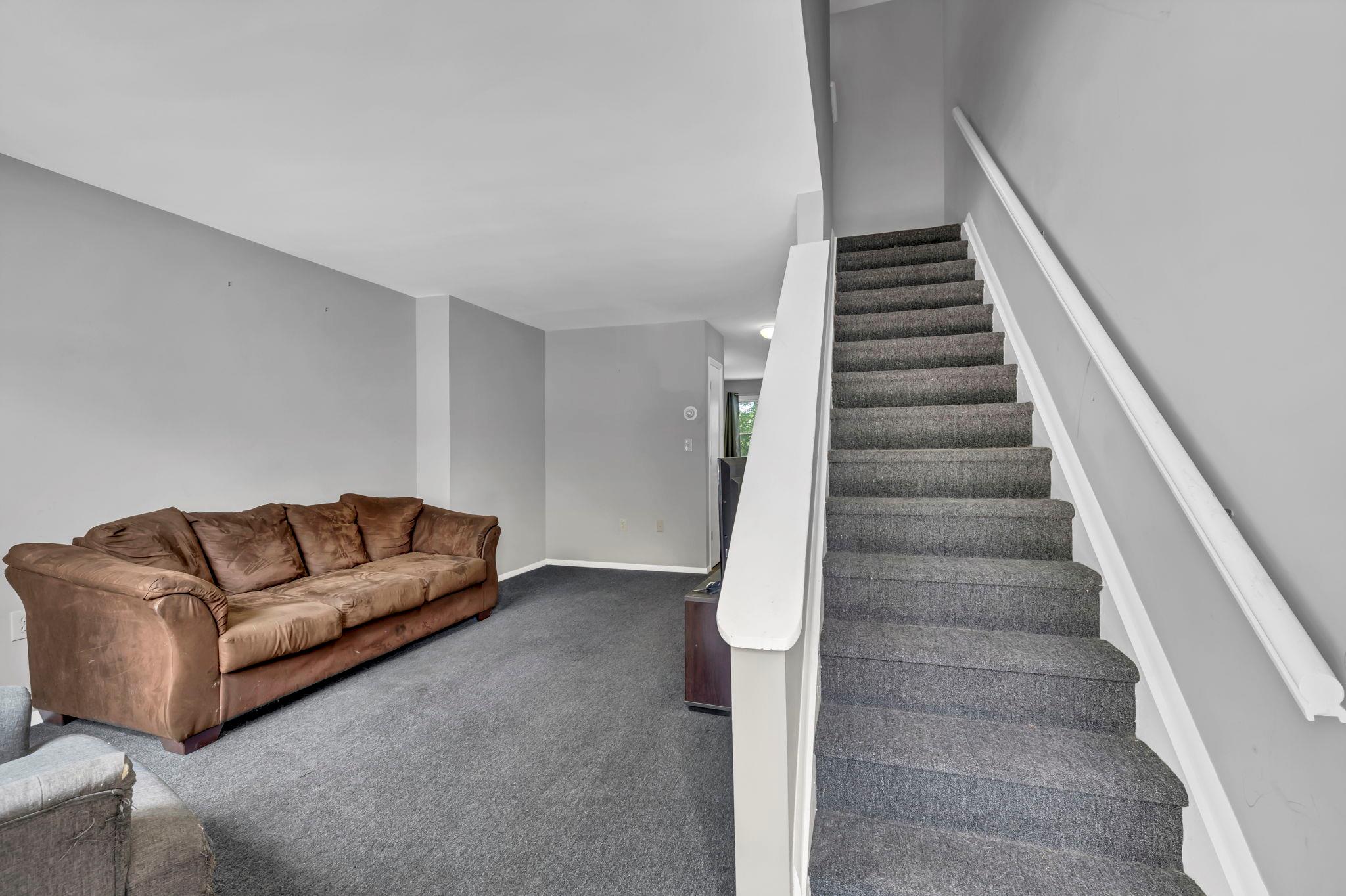 5 Kenny Lane, Kiamesha Lake, NY 12751