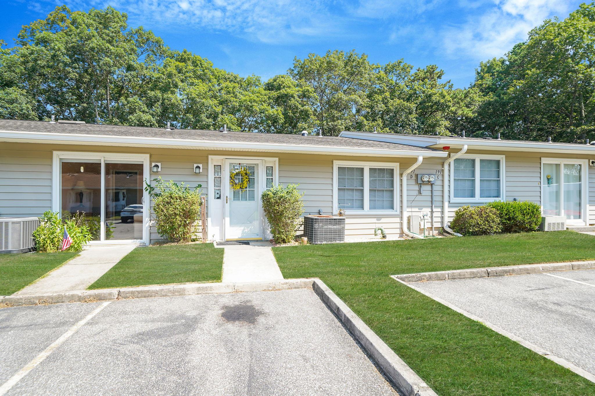 191 Ventry Court # D, Ridge, NY 11961